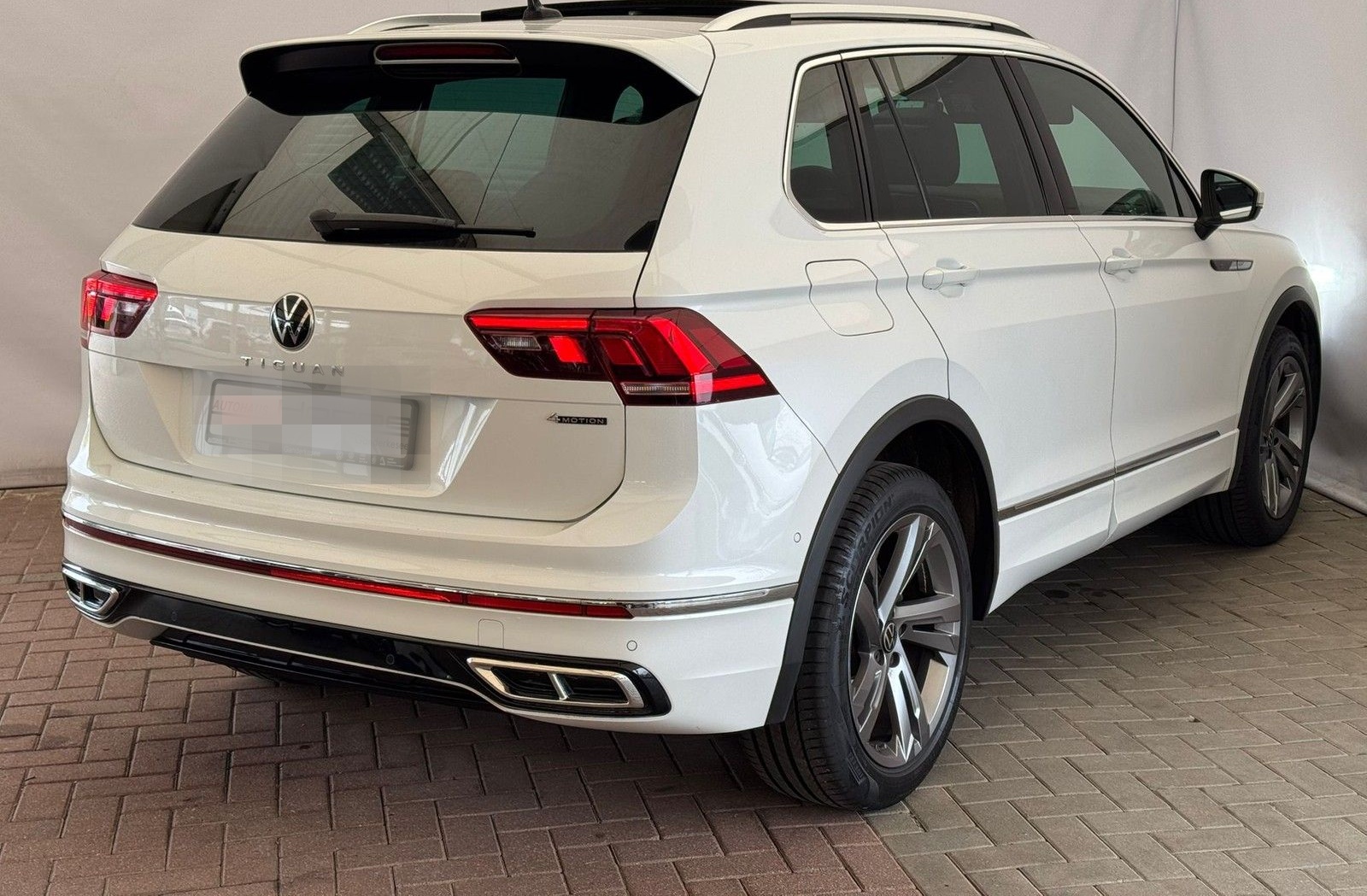 Volkswagen Tiguan R-Line 2.0TDI 4M+AHK+PANO+STHZ+HUD+KAMERA foto 25