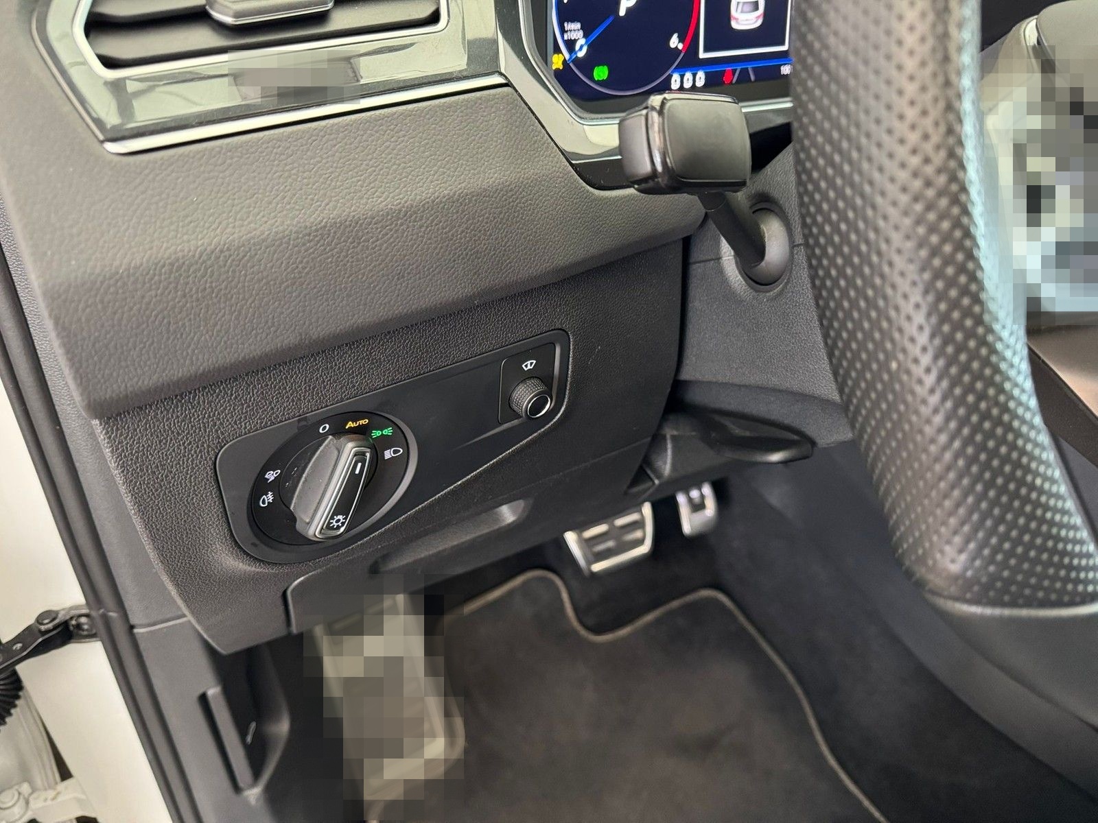 Volkswagen Tiguan R-Line 2.0TDI 4M+AHK+PANO+STHZ+HUD+KAMERA foto 10