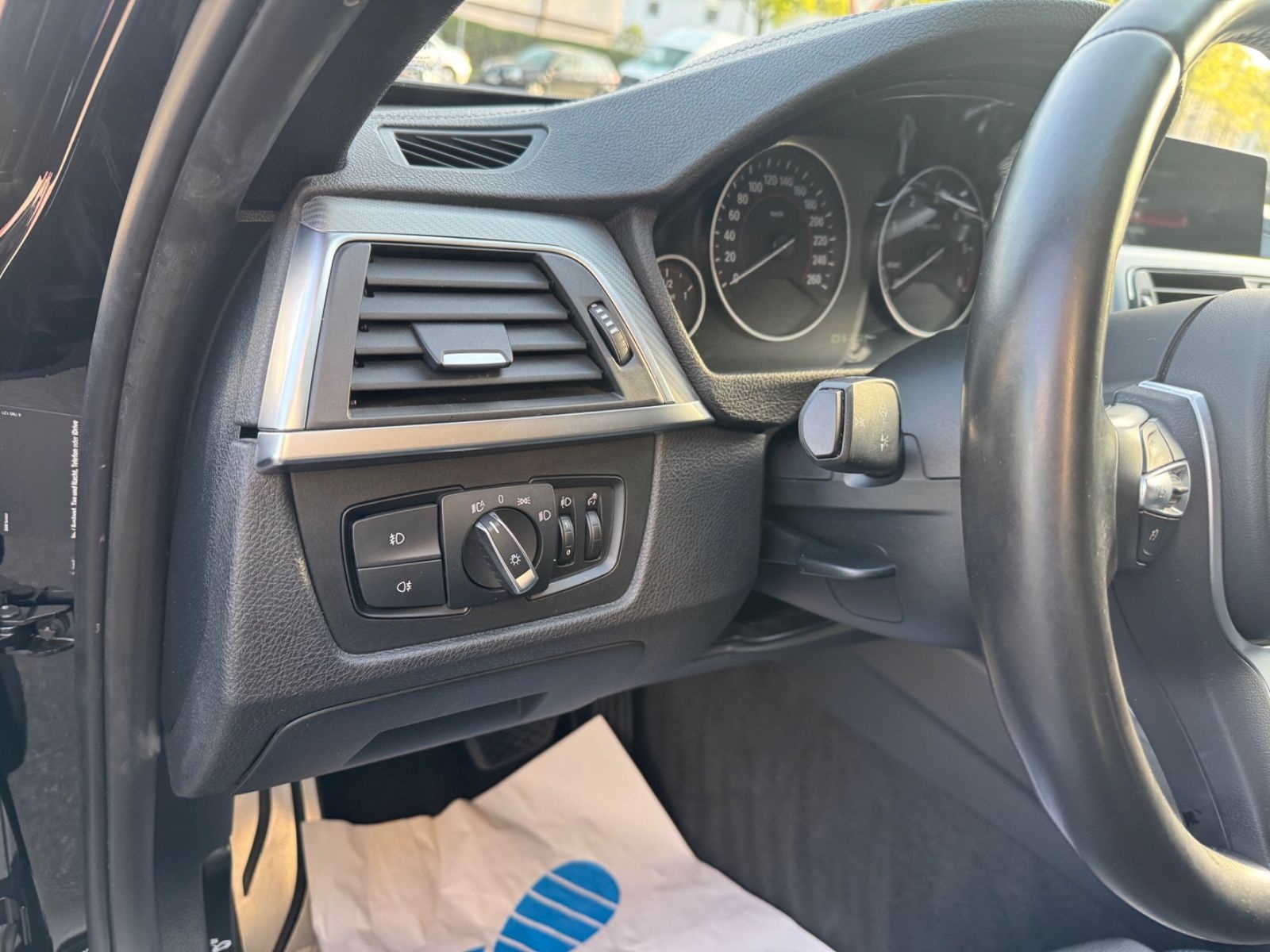 BMW 320 dA M Sport Shadow/M Sportpaket/LED/Navi Prof foto 8