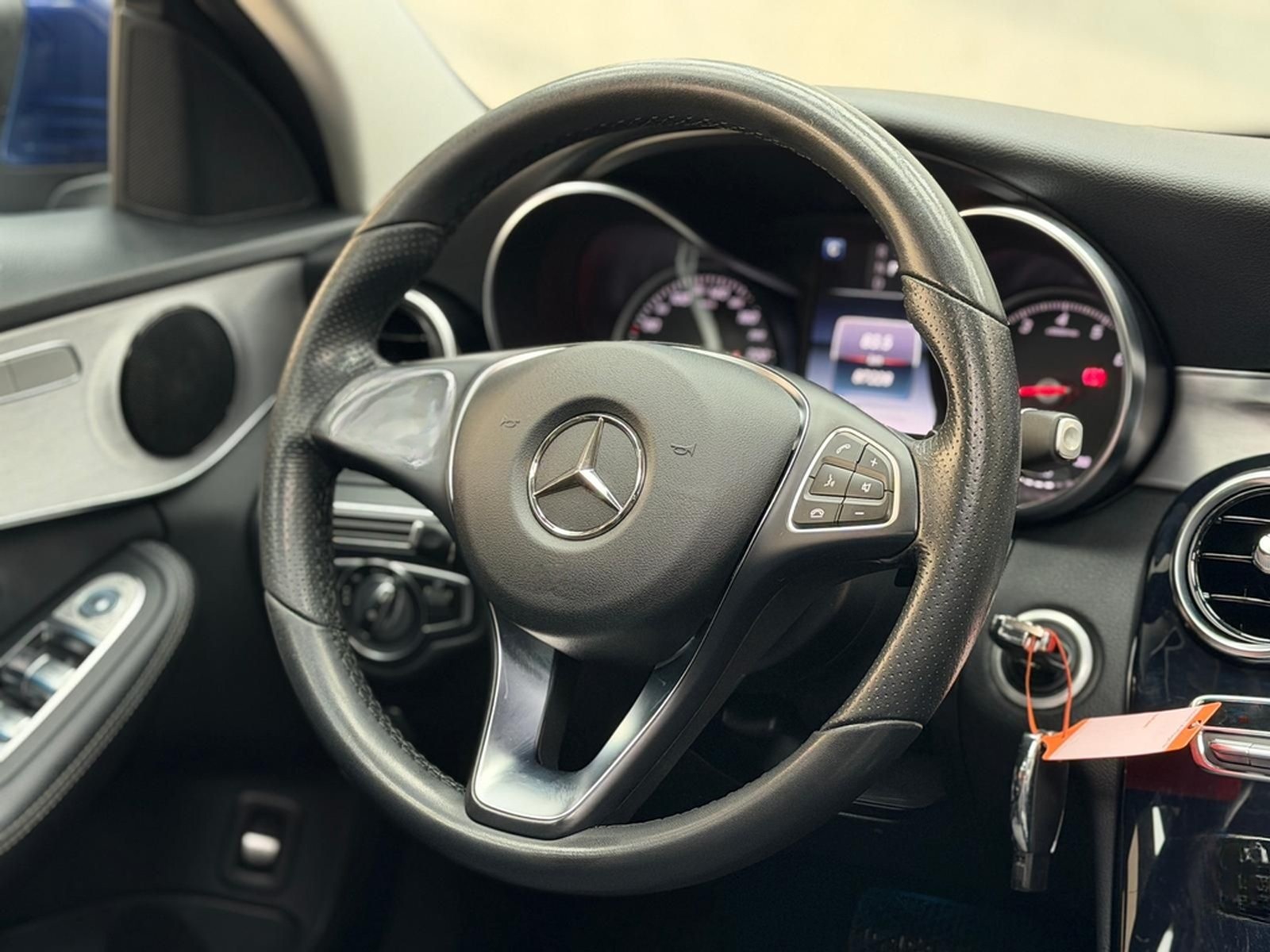 Mercedes-Benz C 180 T CGI Avantgarde|PANO|AHK|KEYLESS|LED foto 23