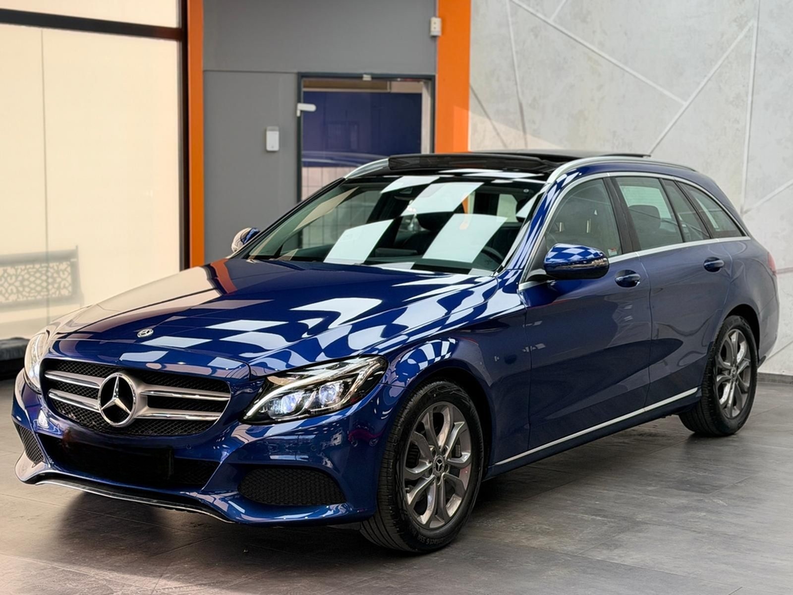 Mercedes-Benz C 180 T CGI Avantgarde|PANO|AHK|KEYLESS|LED foto 5