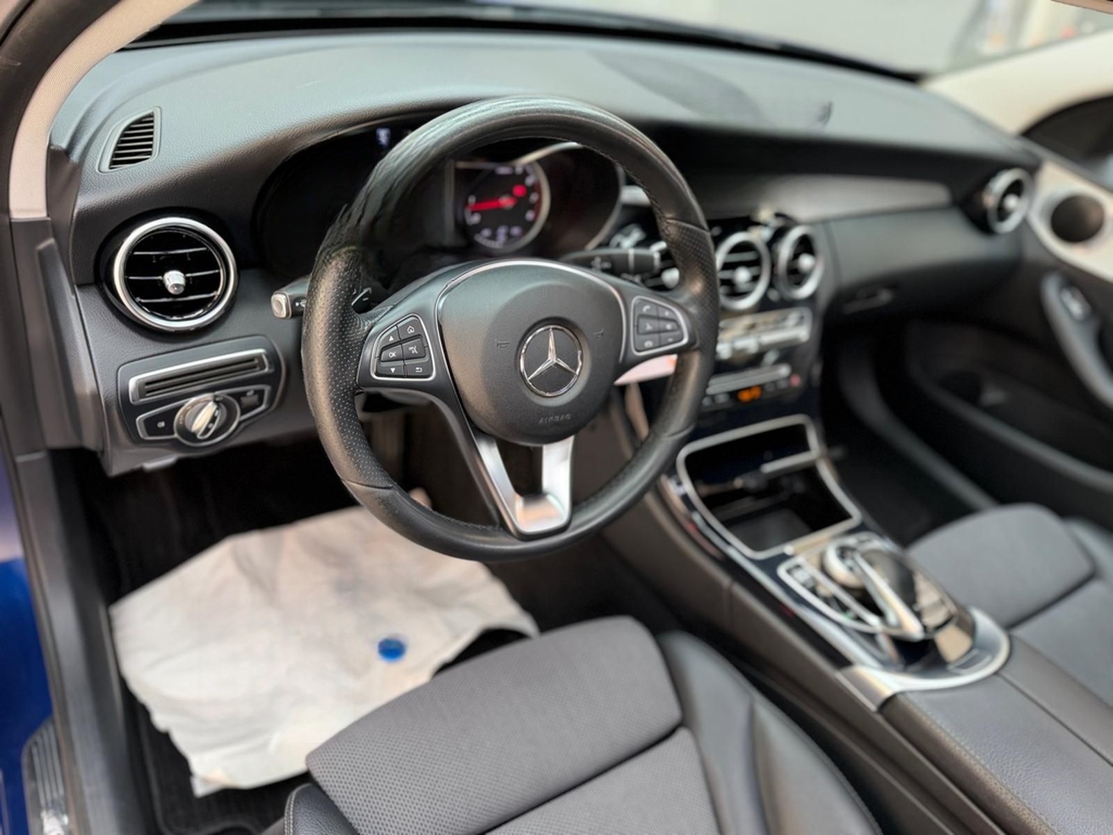 Mercedes-Benz C 180 T CGI Avantgarde|PANO|AHK|KEYLESS|LED foto 9