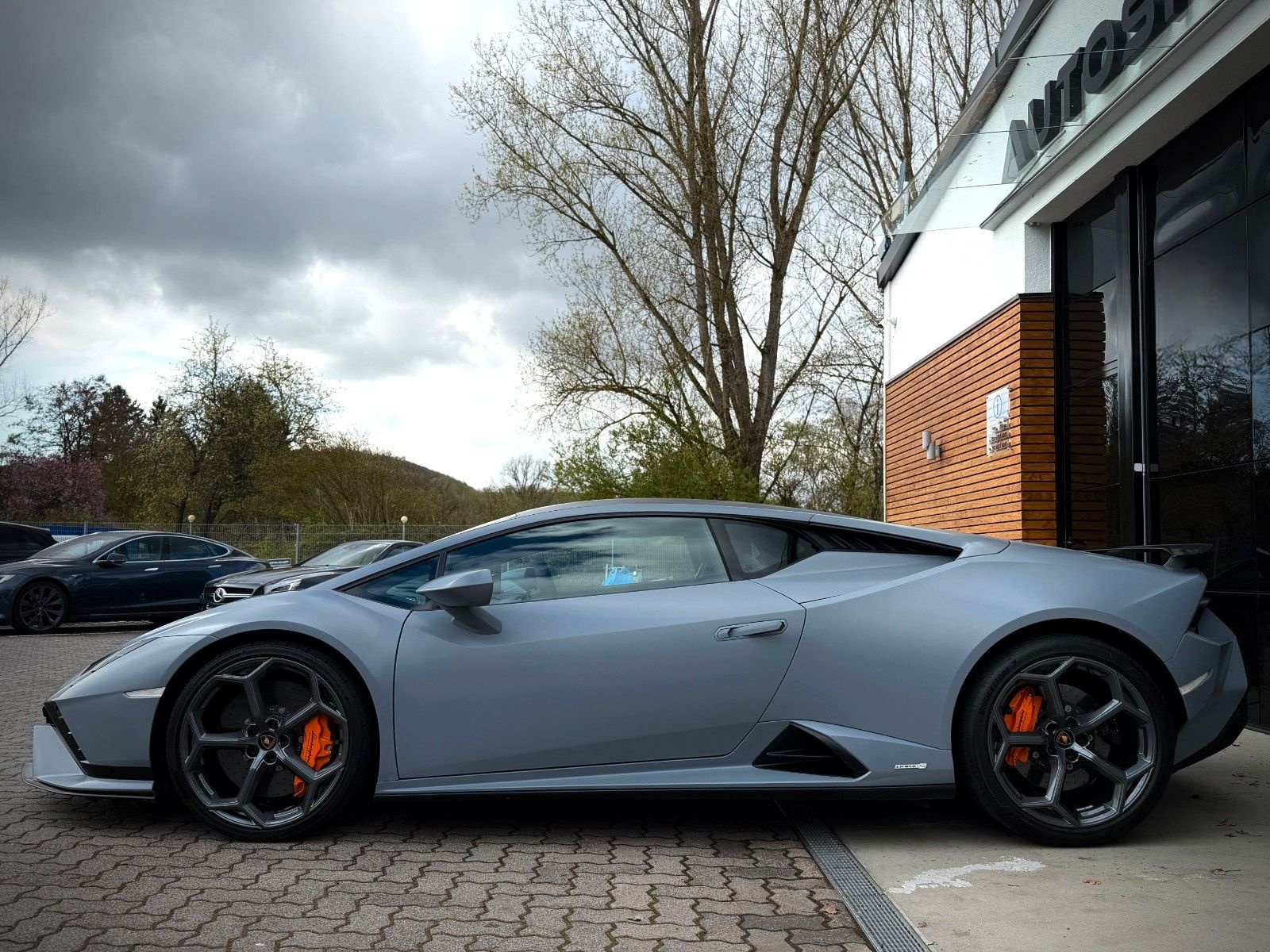 Lamborghini Tecnica  Matt/Lift/Carbon/R-Seats/Sensonum/PPF foto 15