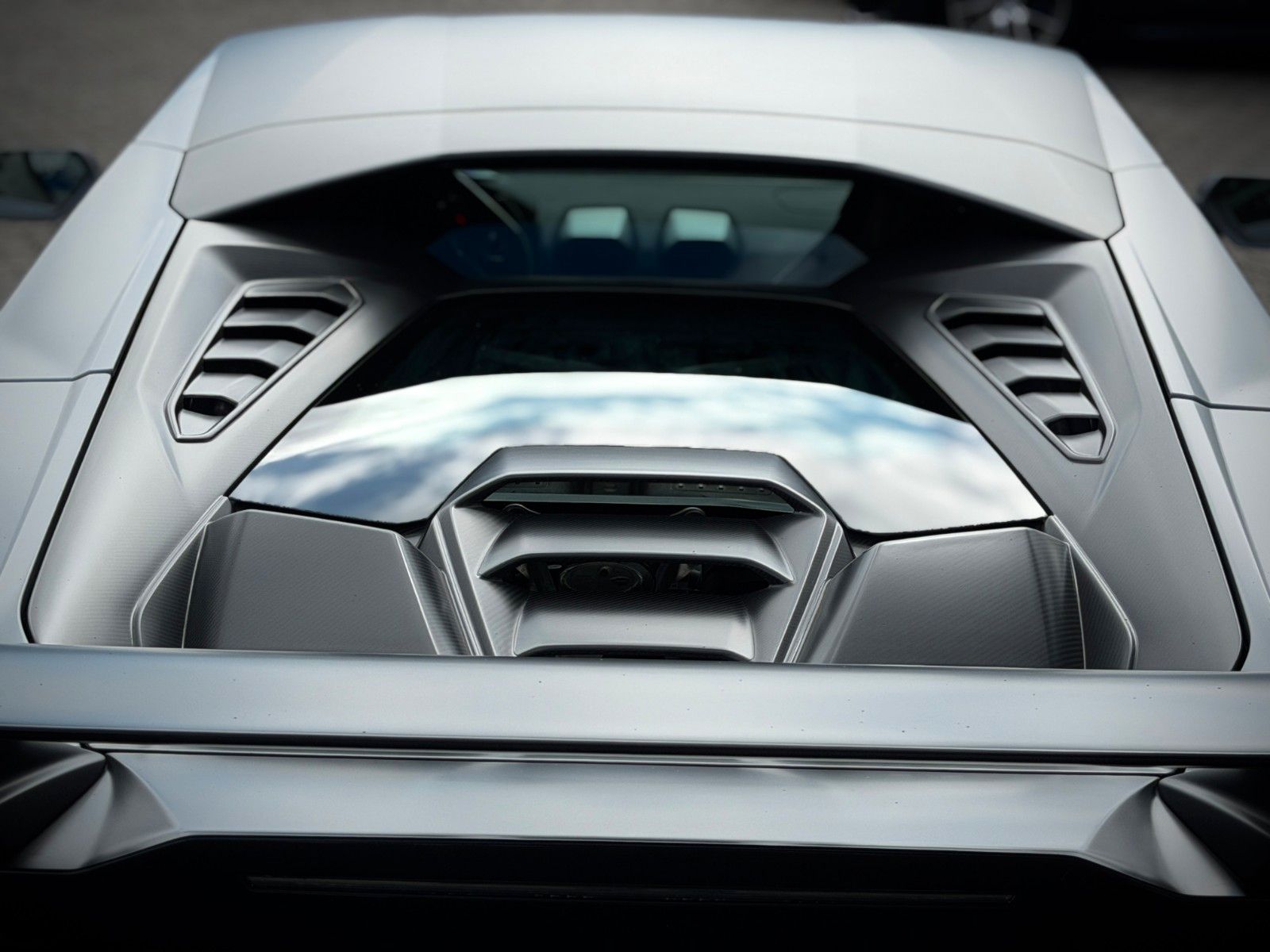 Lamborghini Tecnica  Matt/Lift/Carbon/R-Seats/Sensonum/PPF foto 16