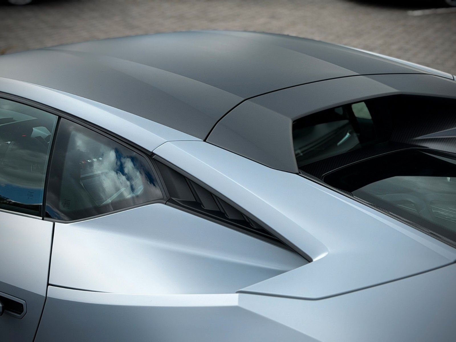 Lamborghini Tecnica  Matt/Lift/Carbon/R-Seats/Sensonum/PPF foto 20