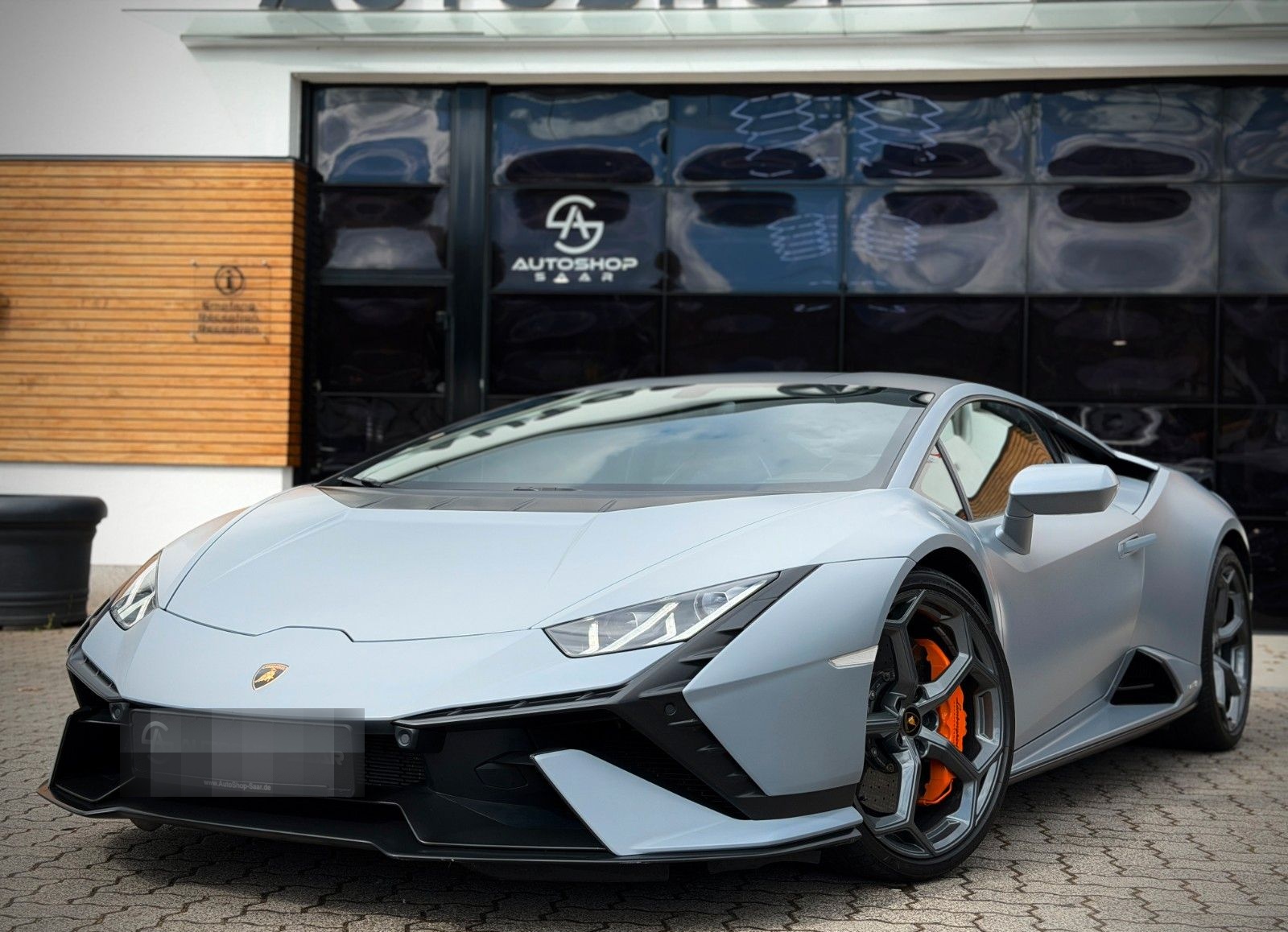 Lamborghini Tecnica  Matt/Lift/Carbon/R-Seats/Sensonum/PPF foto 3