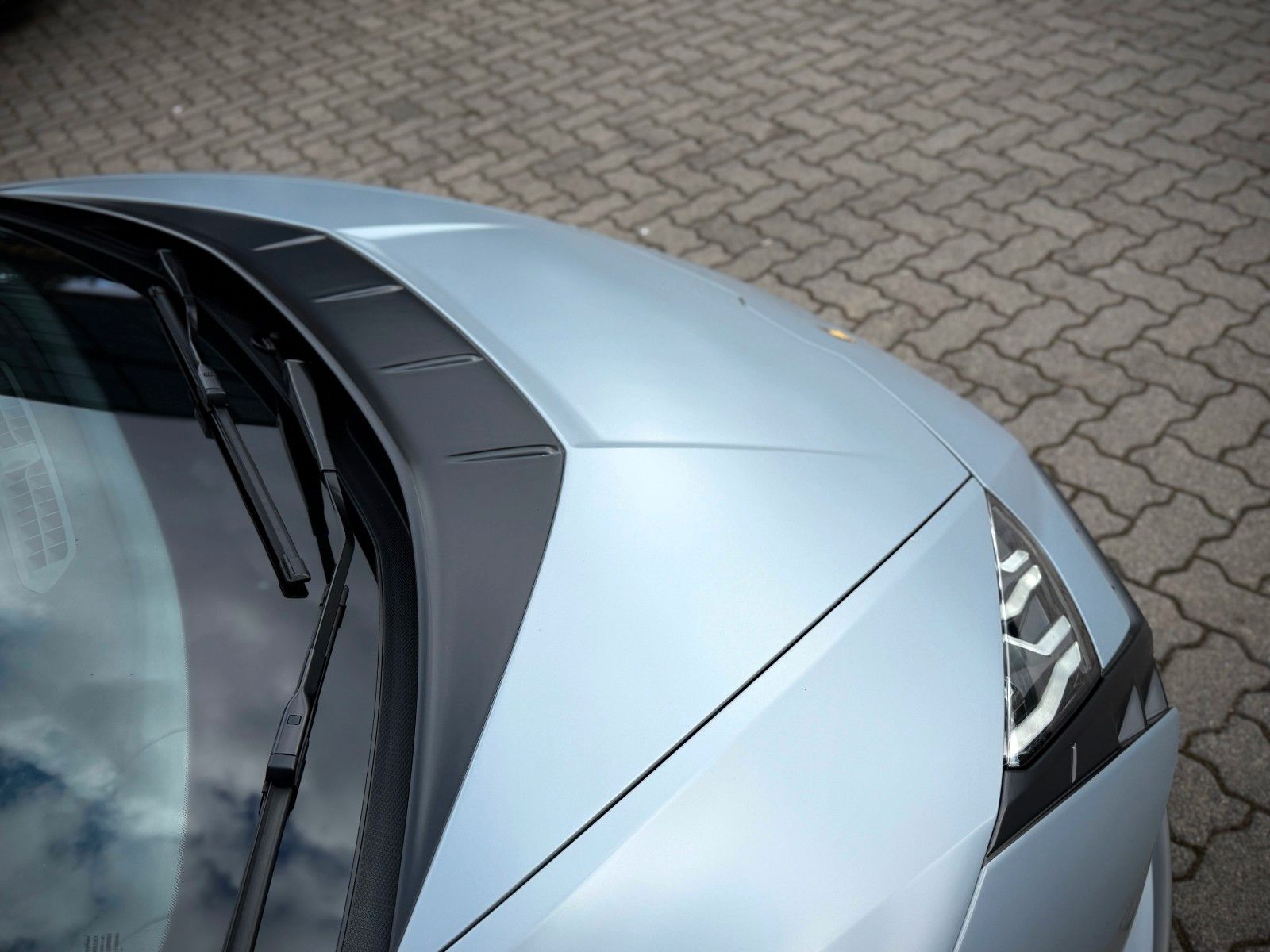 Lamborghini Tecnica  Matt/Lift/Carbon/R-Seats/Sensonum/PPF foto 21