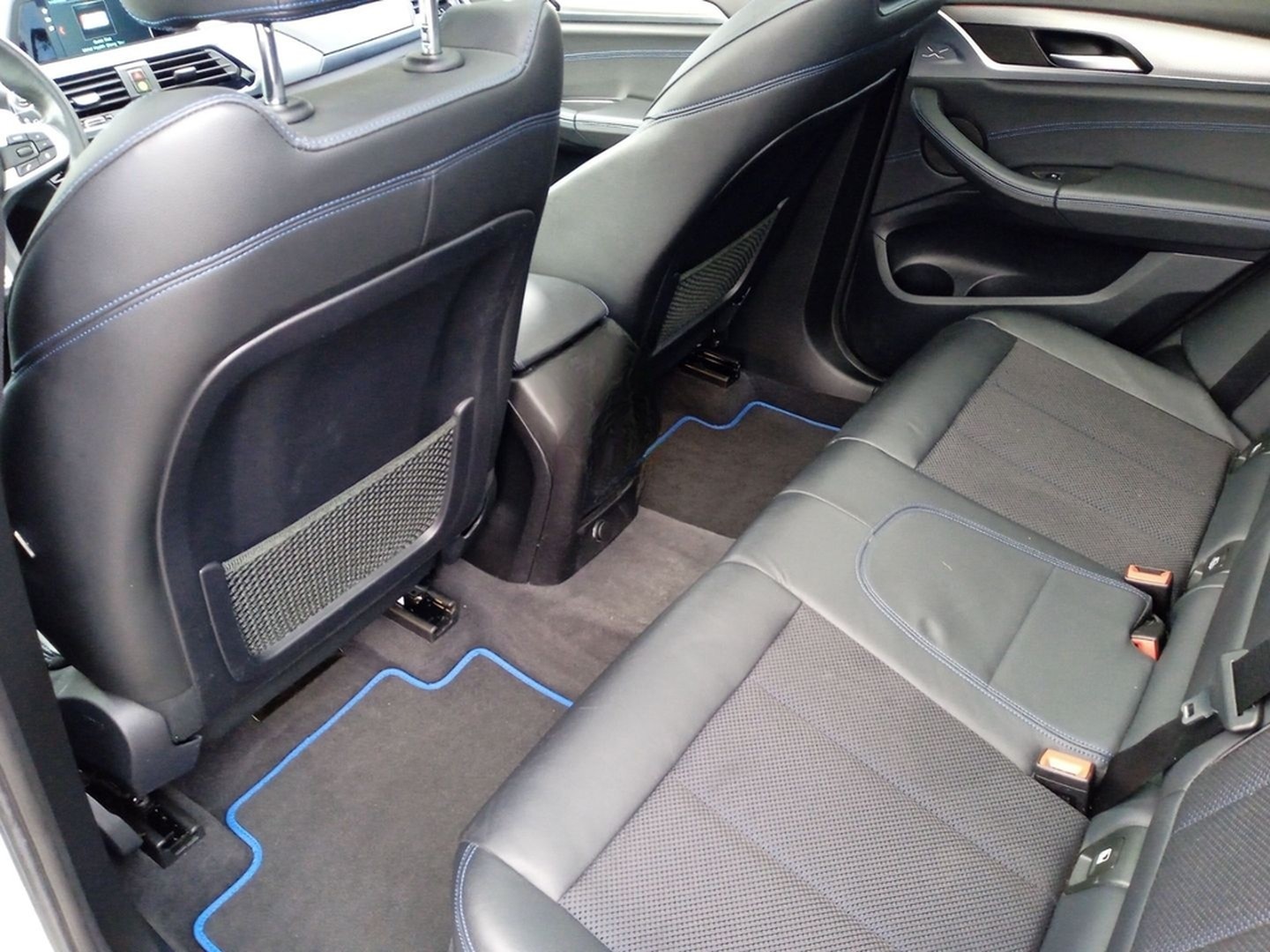 BMW X3 20 d M Sport+HUD+Park-Ass.+AHK+Glasdach+DAB+H foto 12