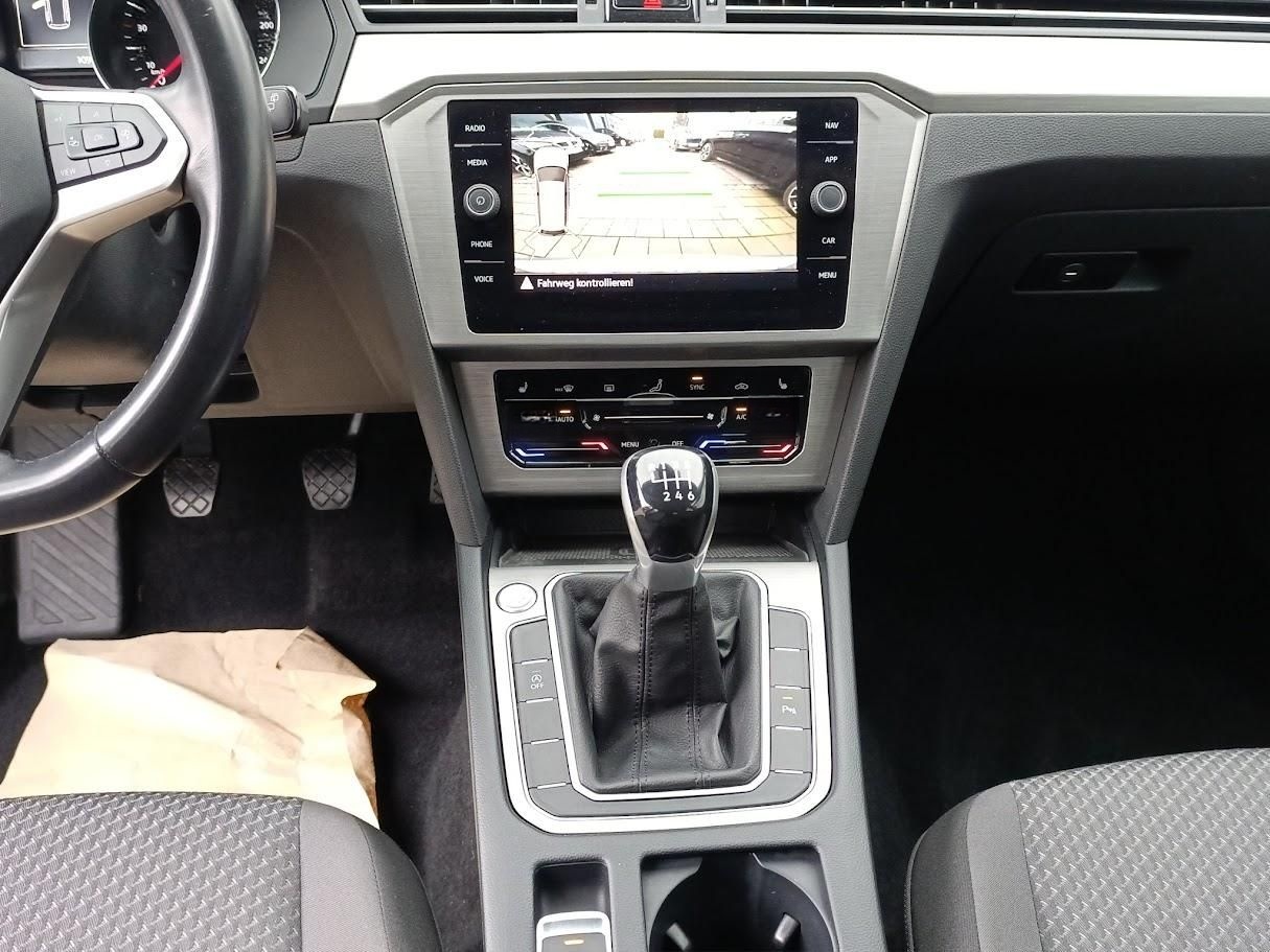 Volkswagen Passat Variant 1.5 16V TSI ACT foto 18