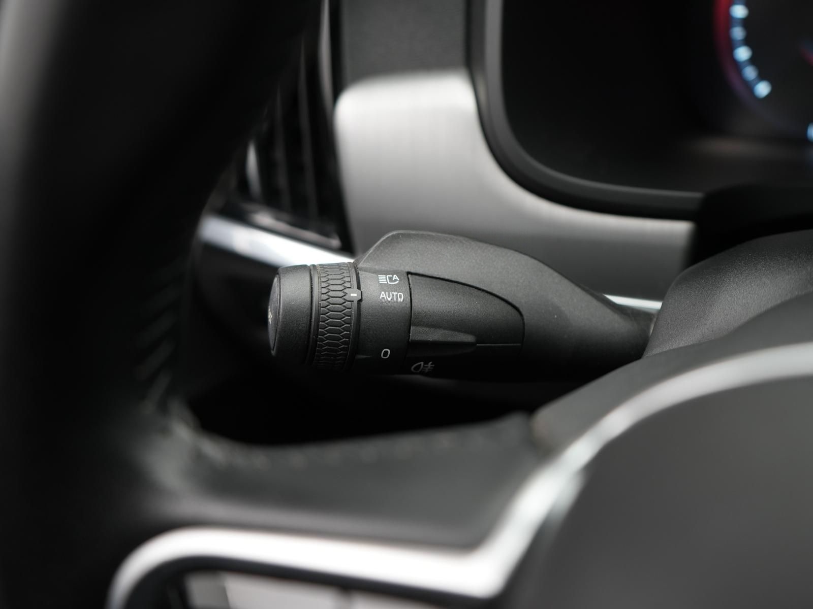 Volvo V90 Momentum T6 AWD 2.0 LED,SPURH,ACC,TOTW,NAVI foto 13