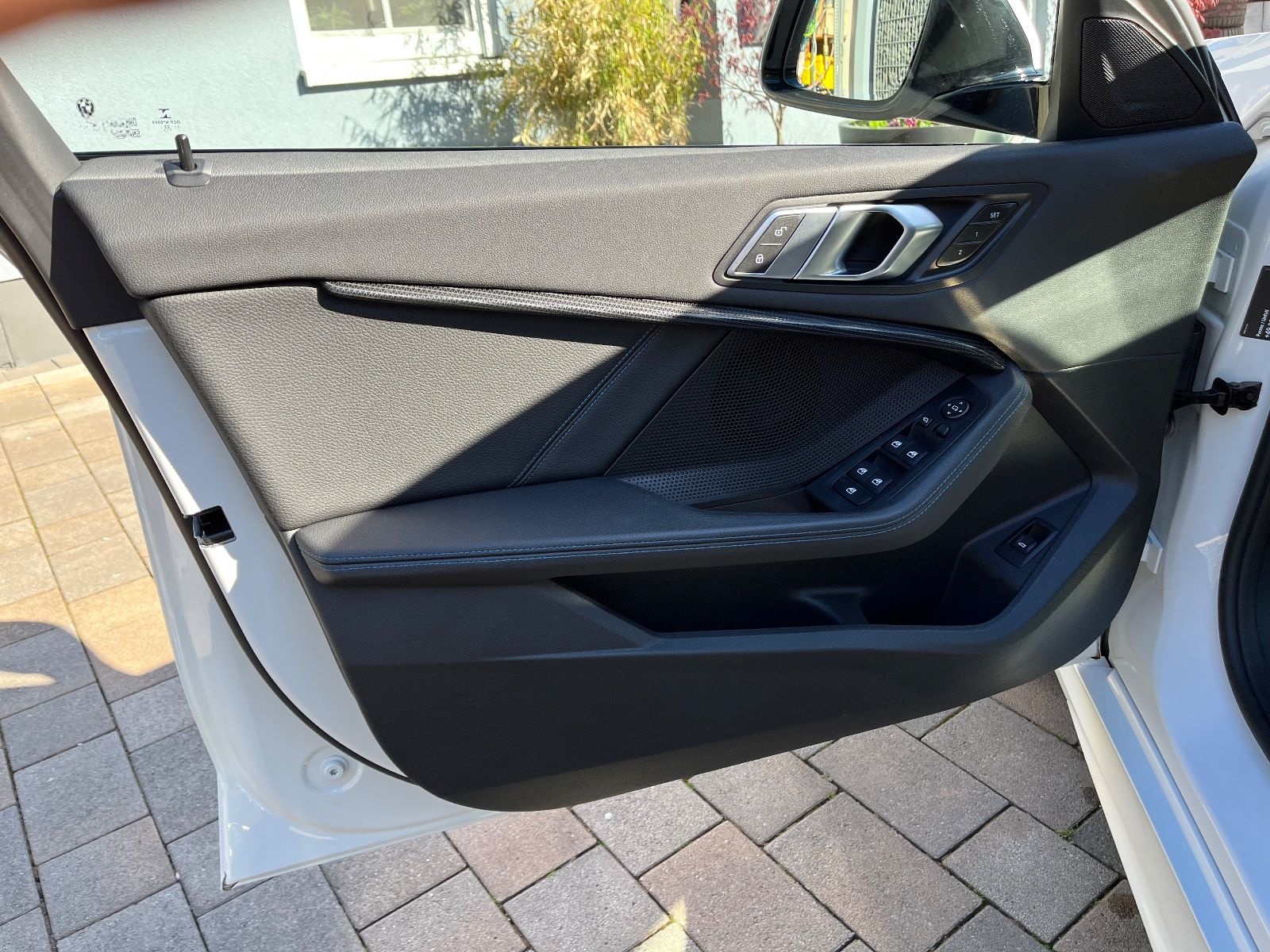 BMW 120i M Paket LivePR HUD Pano A.LED Hifi Memo 19 foto 14