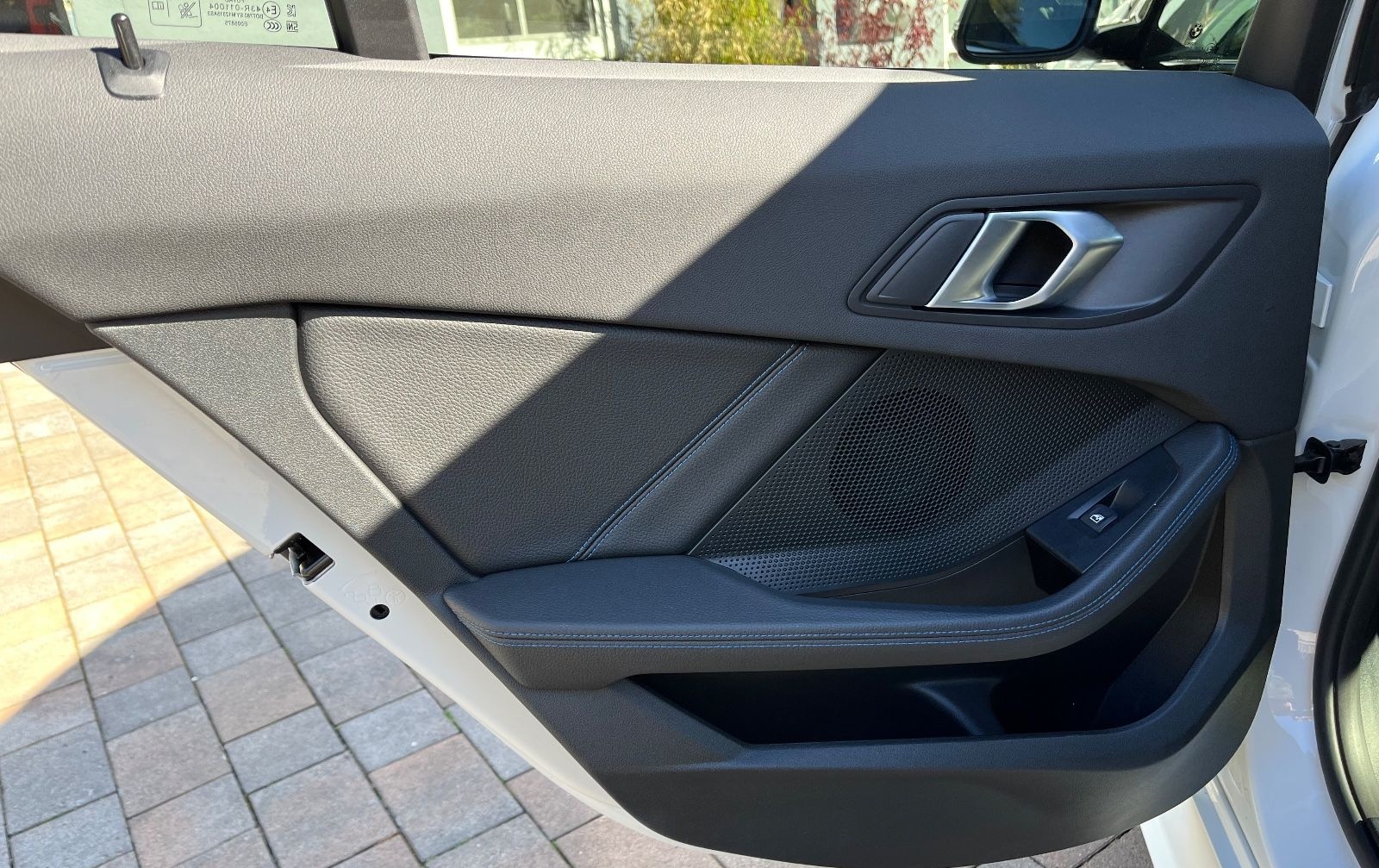 BMW 120i M Paket LivePR HUD Pano A.LED Hifi Memo 19 foto 17