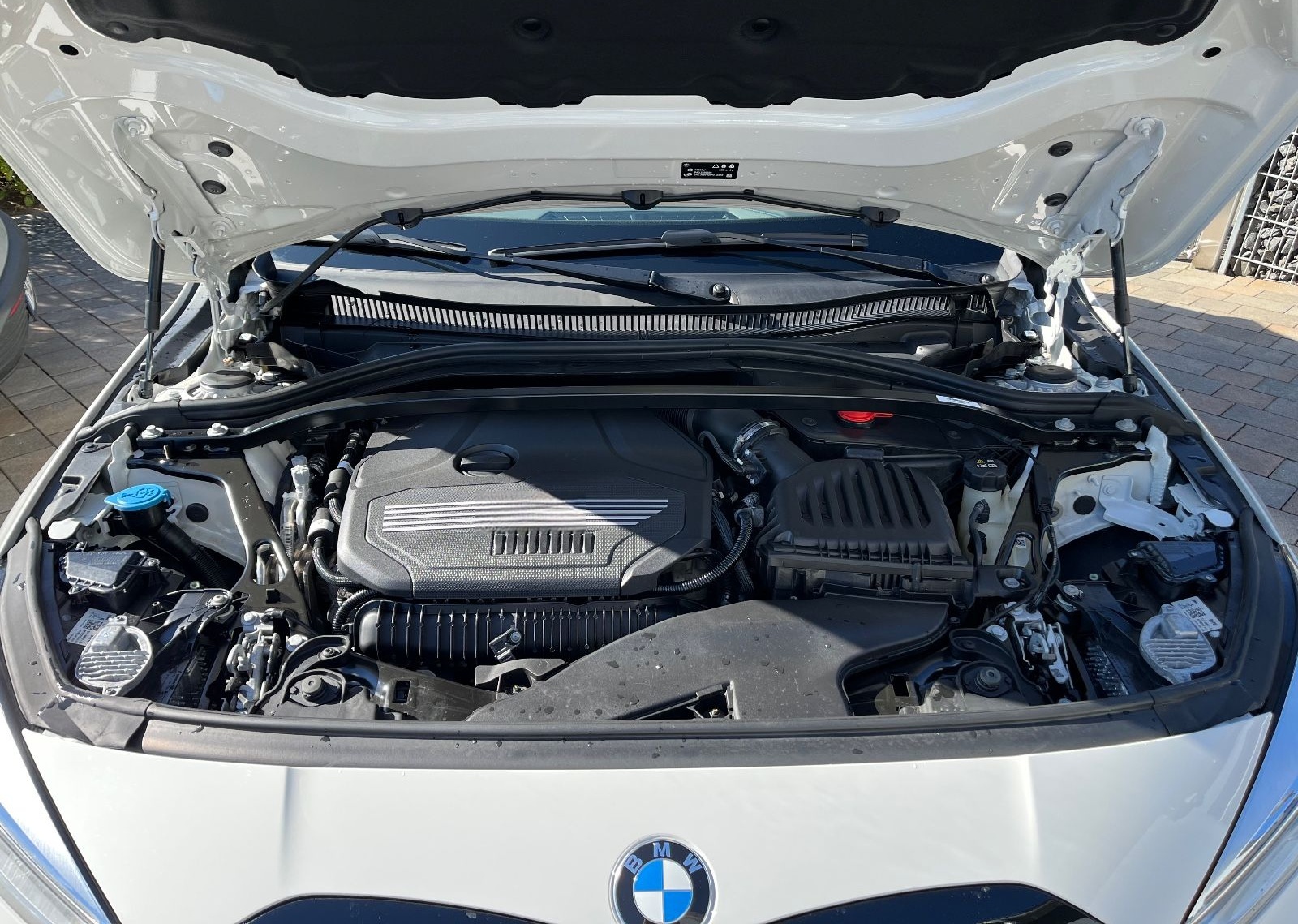 BMW 120i M Paket LivePR HUD Pano A.LED Hifi Memo 19 foto 8