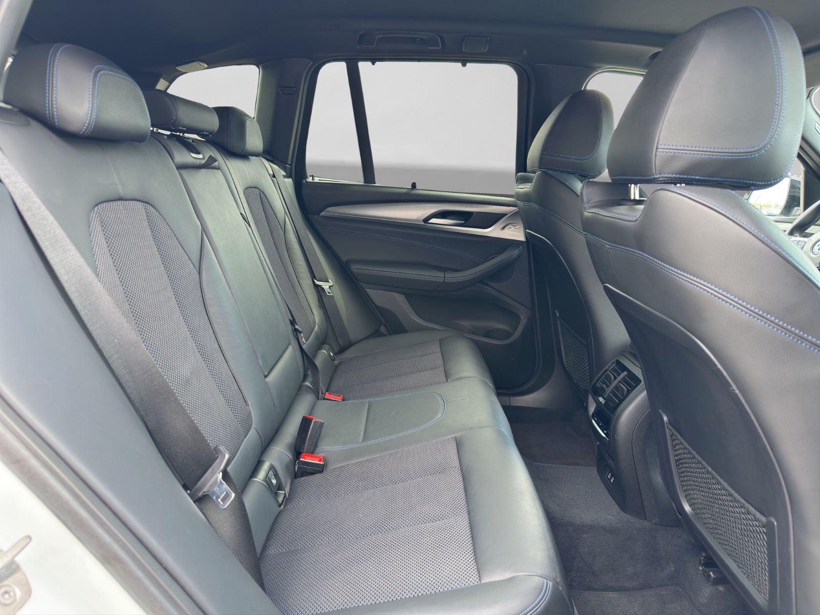 BMW X3 xDrive 20 d M Sport Ahk Navi ACC Spurhalte foto 12