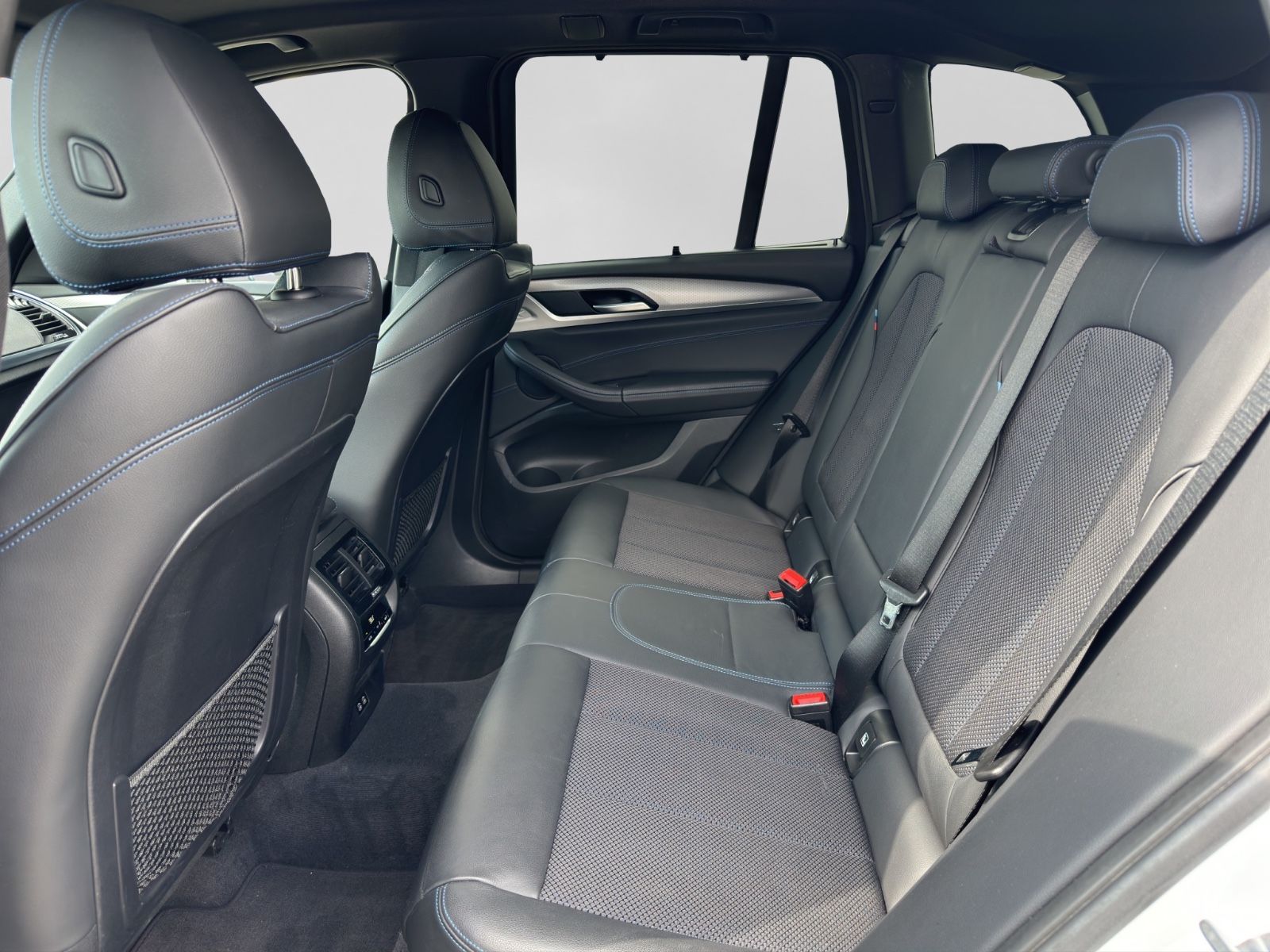 BMW X3 xDrive 20 d M Sport Ahk Navi ACC Spurhalte foto 10