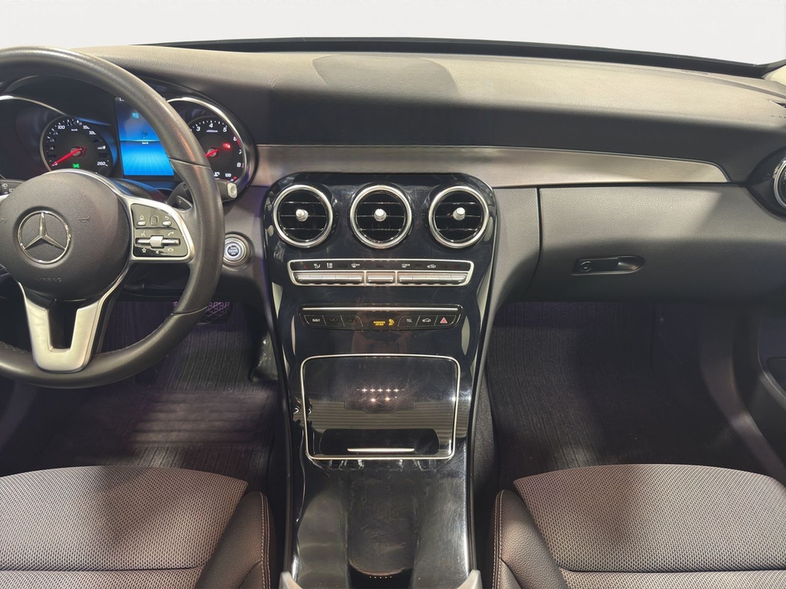 Mercedes-Benz C 180 T CGI *AHK*PANORAMA*MULTIBEAM*KAMERA foto 16