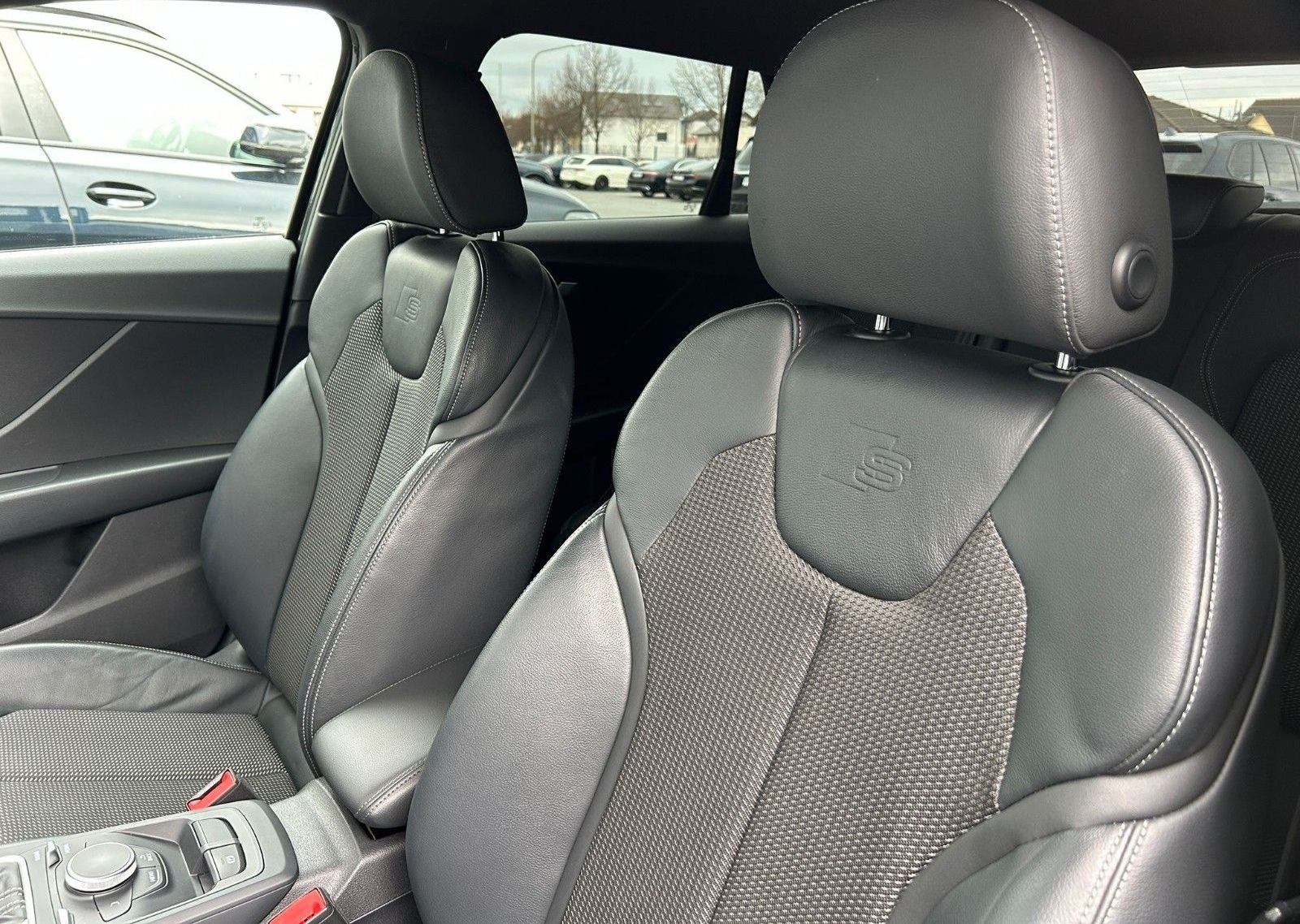 Audi Q2 40 TFSI quattro S-Line*Leder*Navi*LED*18Zoll foto 12
