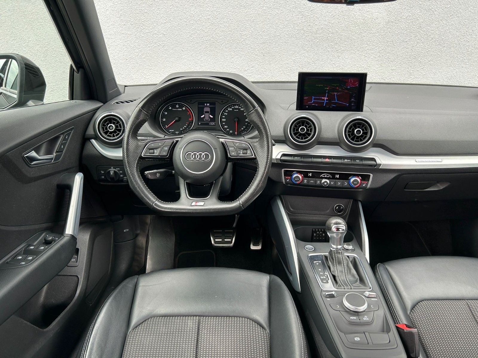 Audi Q2 40 TFSI quattro S-Line*Leder*Navi*LED*18Zoll foto 8