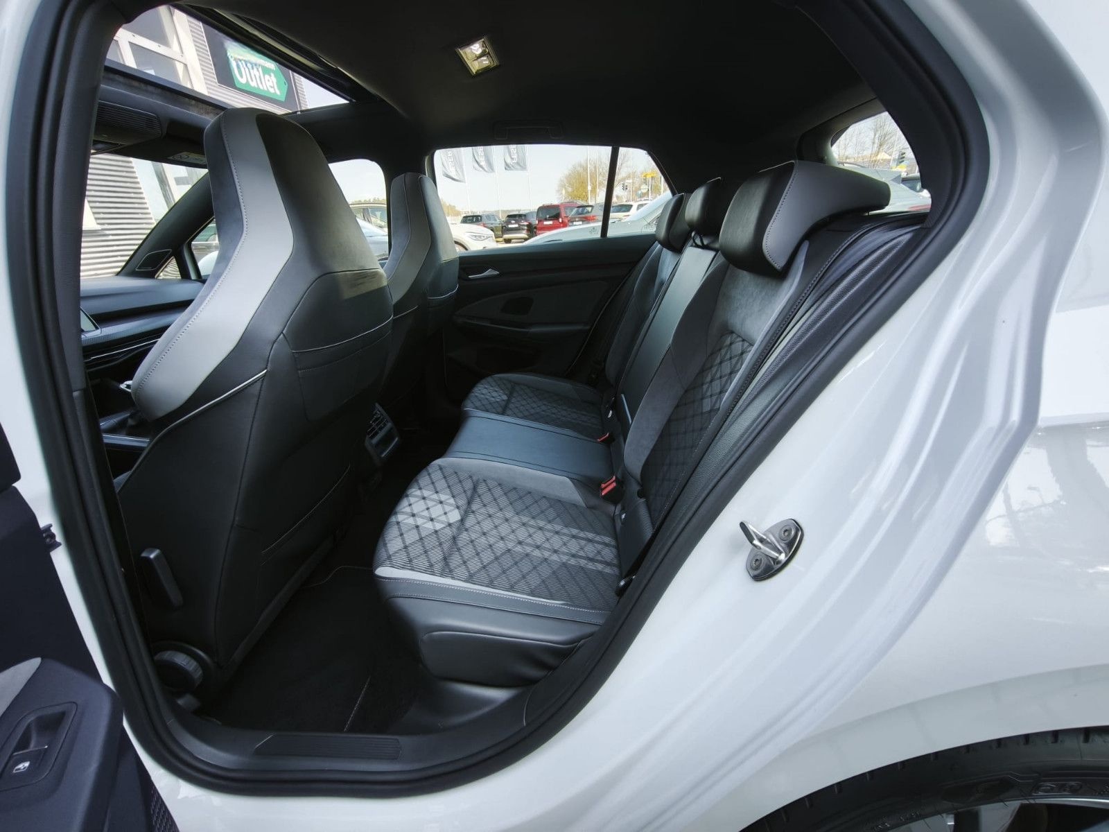 Volkswagen Golf VIII Lim. R-Line foto 6