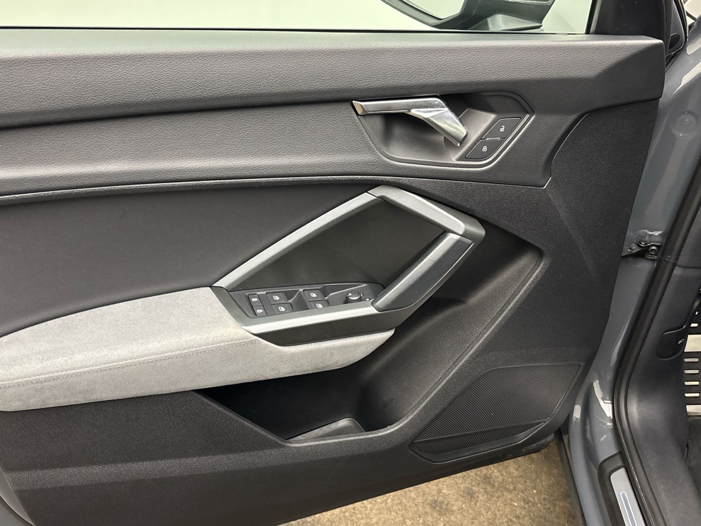 Audi Q3 Sportback 35 TDI quattro S tronic MMI LED AHK foto 12