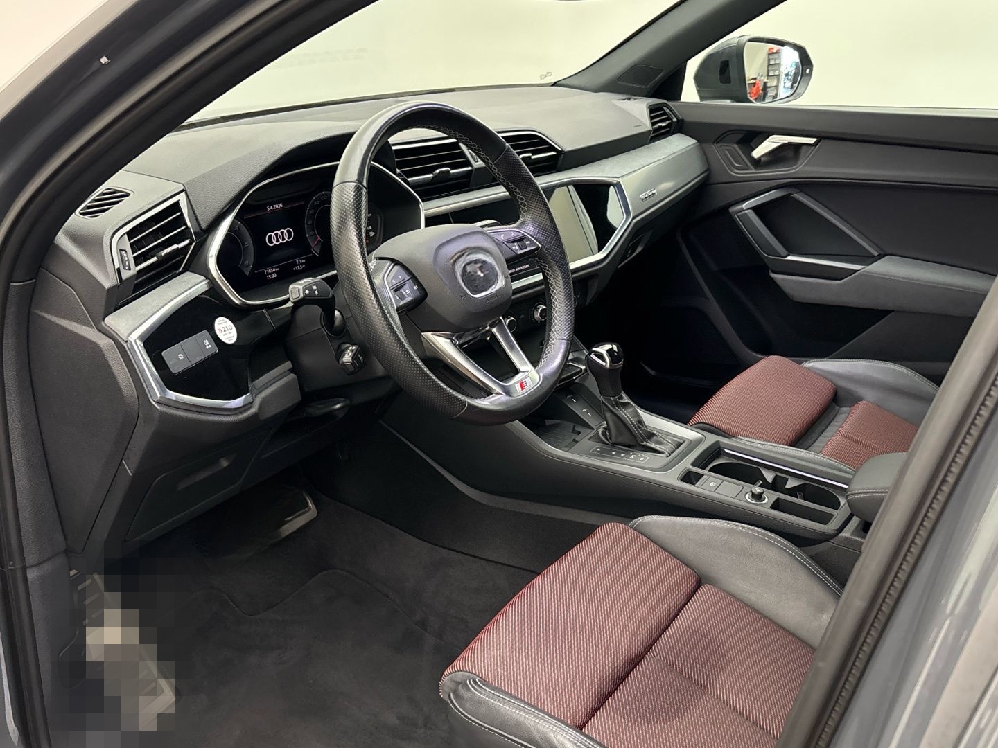 Audi Q3 Sportback 35 TDI quattro S tronic MMI LED AHK foto 9