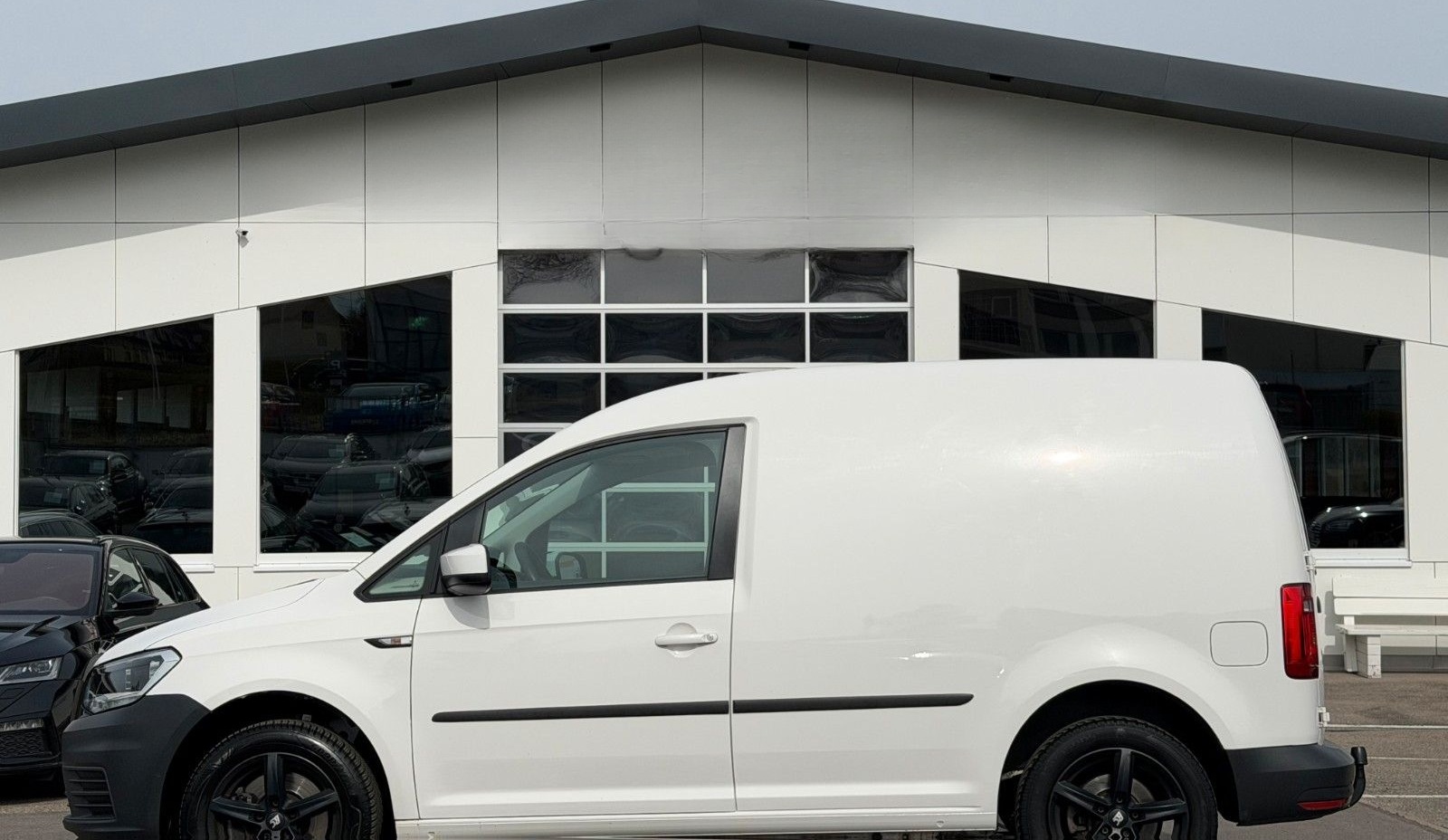 Volkswagen Caddy 1.4 TSI Trendline | DSG | AHK | CARPLAY... foto 2