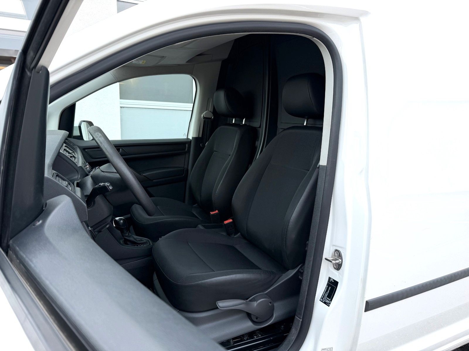 Volkswagen Caddy 1.4 TSI Trendline | DSG | AHK | CARPLAY... foto 15