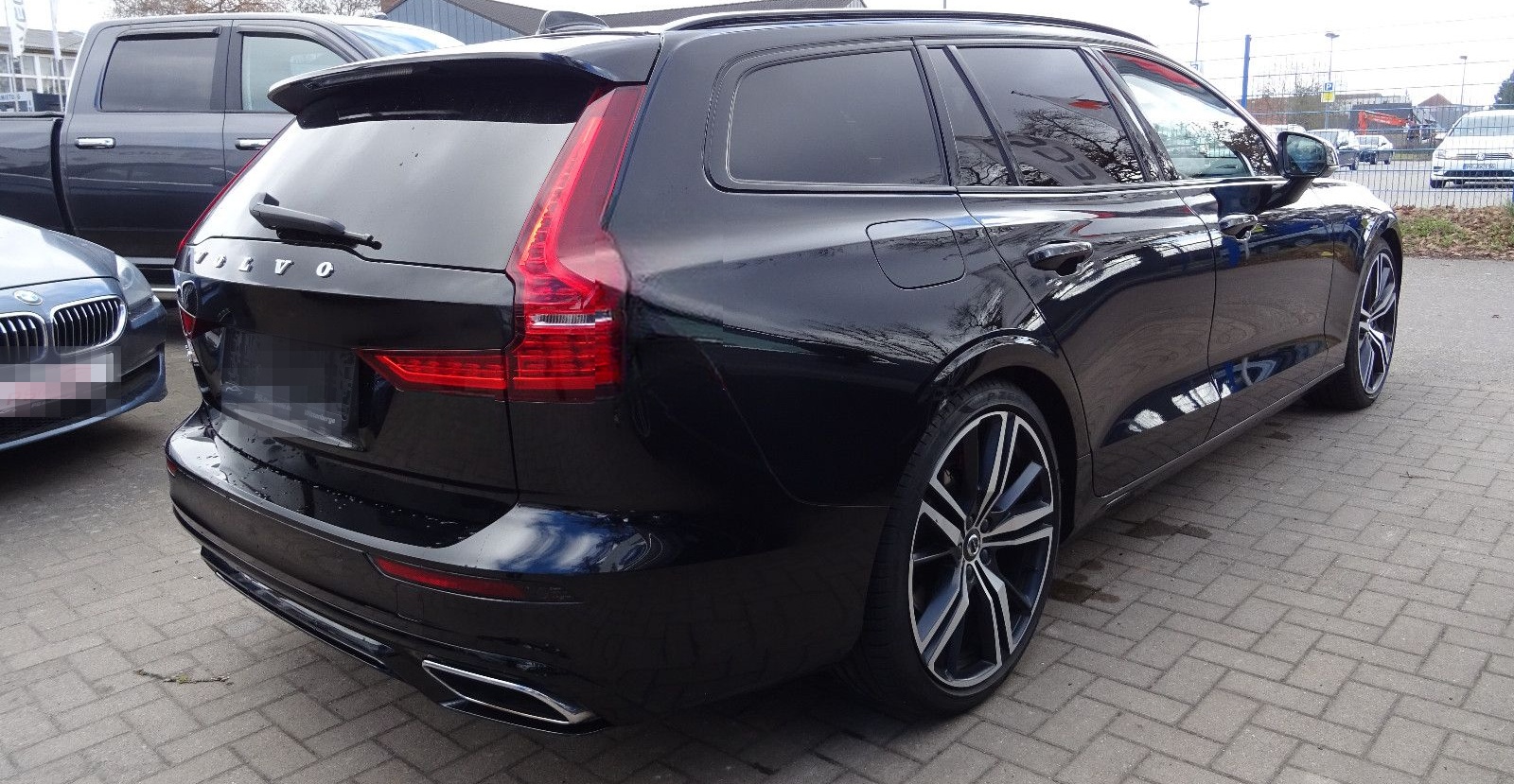 Volvo V60 V 60 Kombi R Design-20''-360°Kamera-Soundsys foto 4