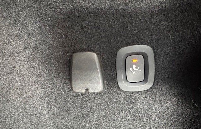 Volvo V60 Kombi R Design, AHK, KAMERA, LED foto 19