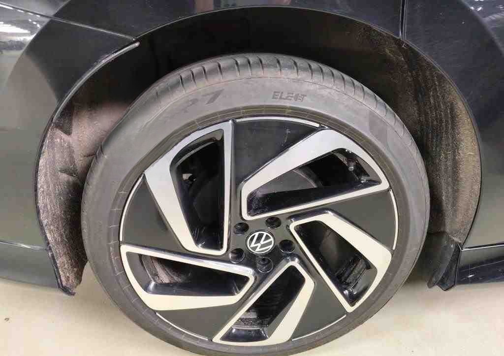 Volkswagen ID.7 Pro AHK Navi 20Zoll IQLight Panorama AHK foto 6
