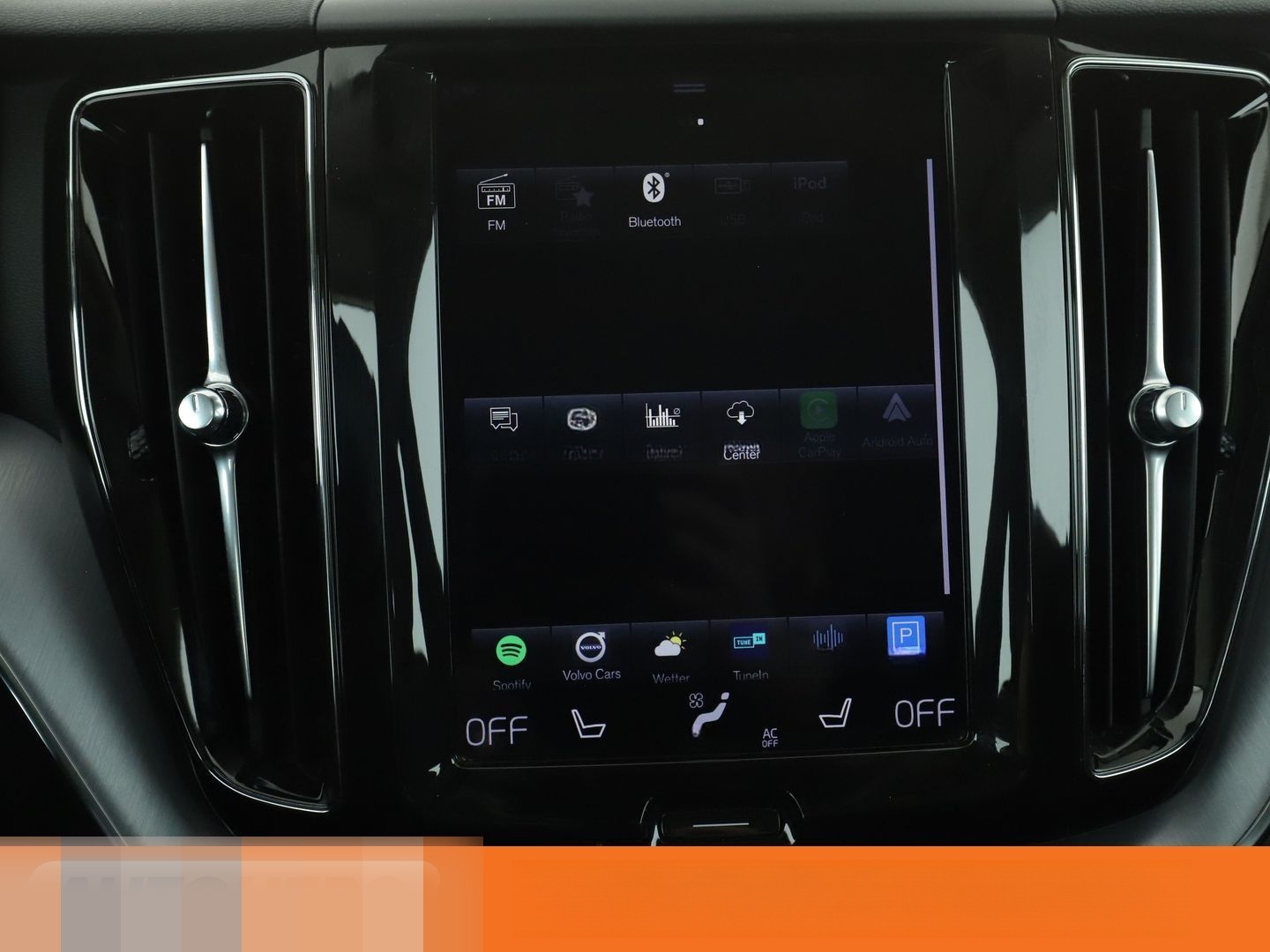 Volvo XC60 2.0 D4 Momentum Pro 2WD Aut.*NAVI*LED*PDC* foto 24