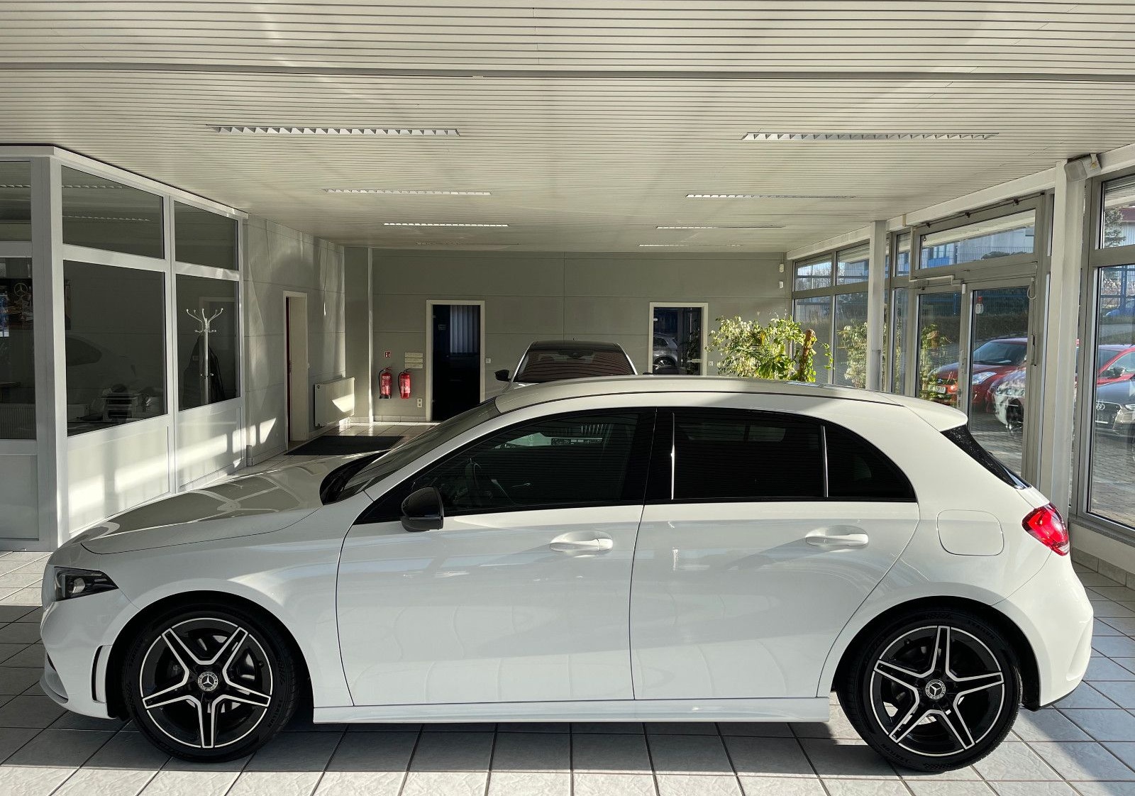Mercedes-Benz A 180 d *LED*AppleCP*Sportsitz*AMG-Line* foto 8