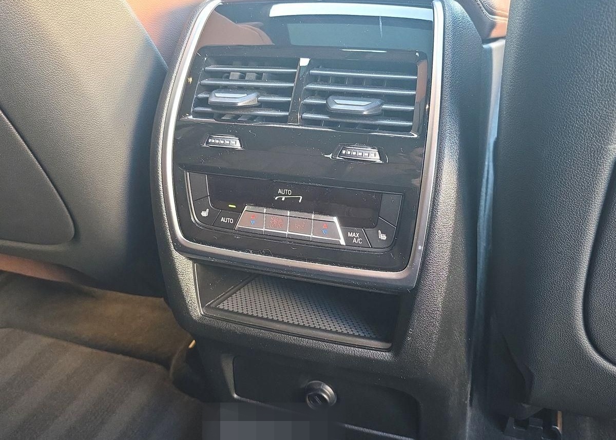 BMW X6 40i xDri M-Sport STNDHZ HUP PANO AHK H&K 360° foto 12