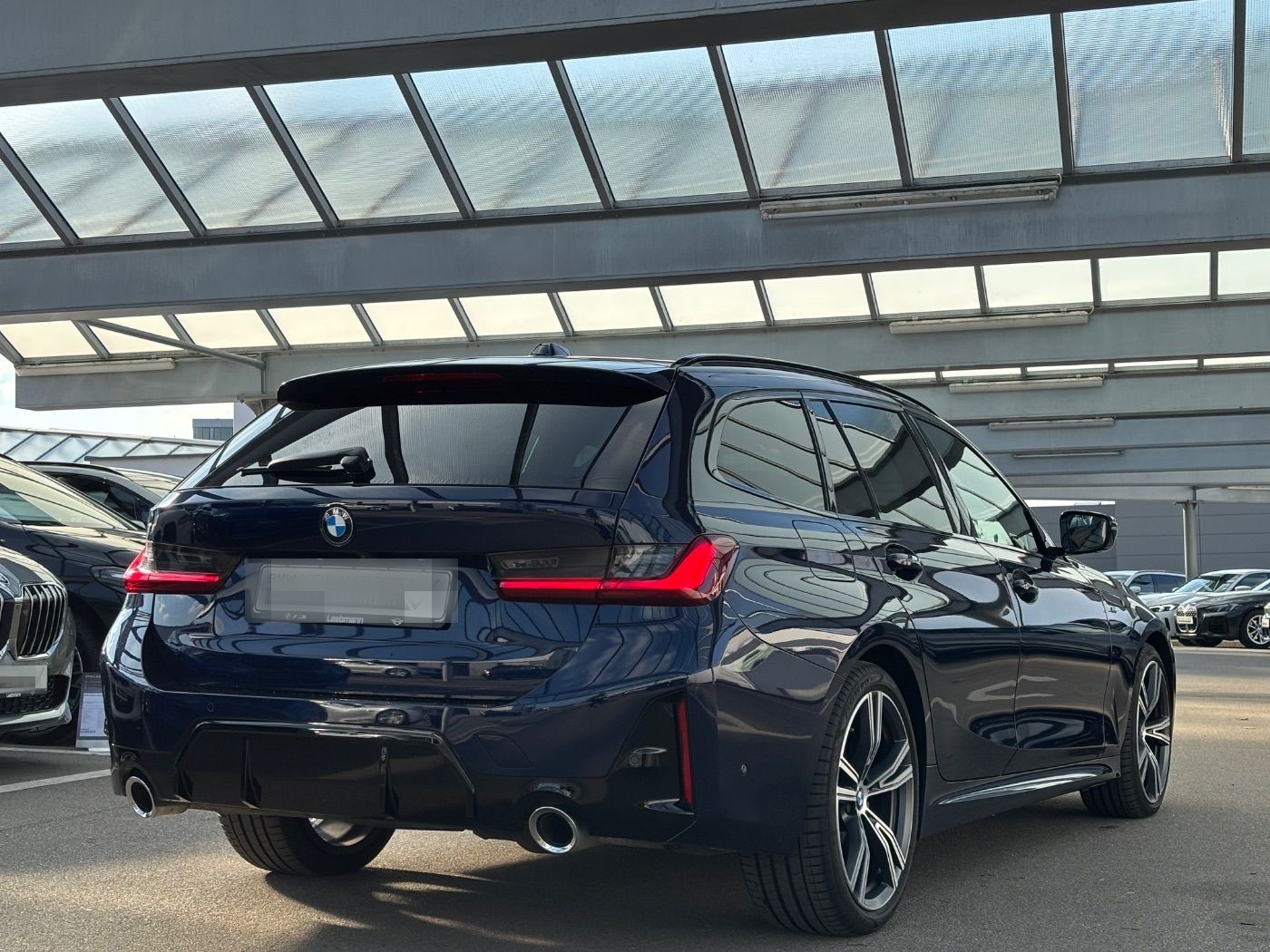 BMW 320d xDr. Tour. M-Sport StHz/GSD GARANTIE-08/29 foto 4