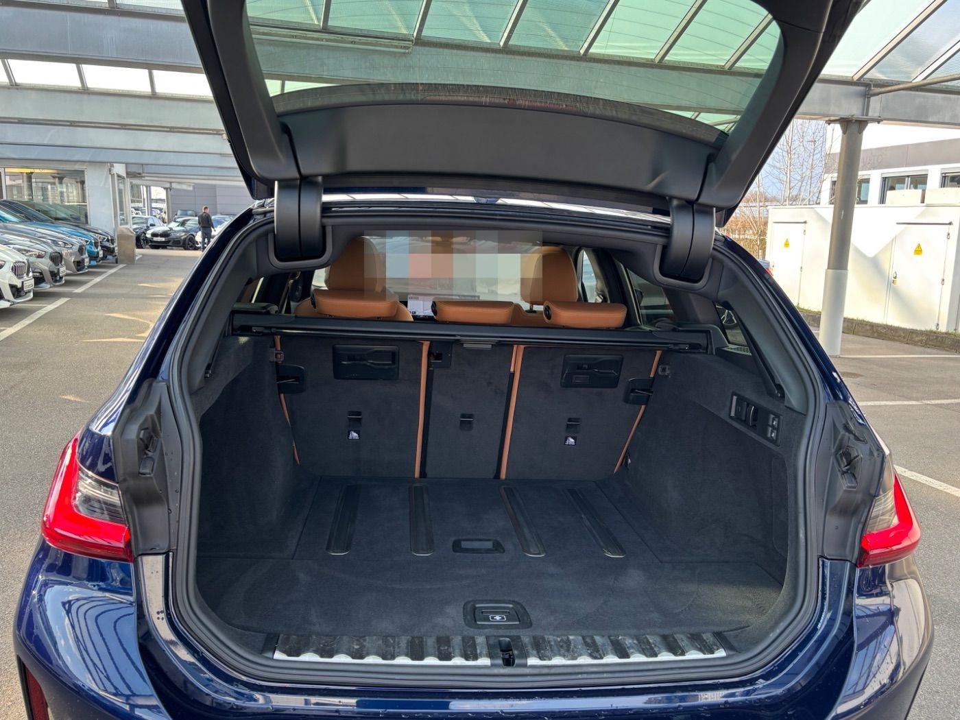 BMW 320d xDr. Tour. M-Sport StHz/GSD GARANTIE-08/29 foto 5