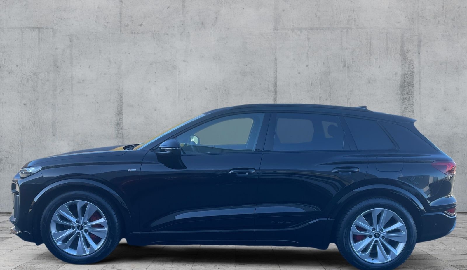 Audi Q6 e-tron QU S-LINE MATRIX+HuD+B&O+AIR+AHK+PANO foto 4