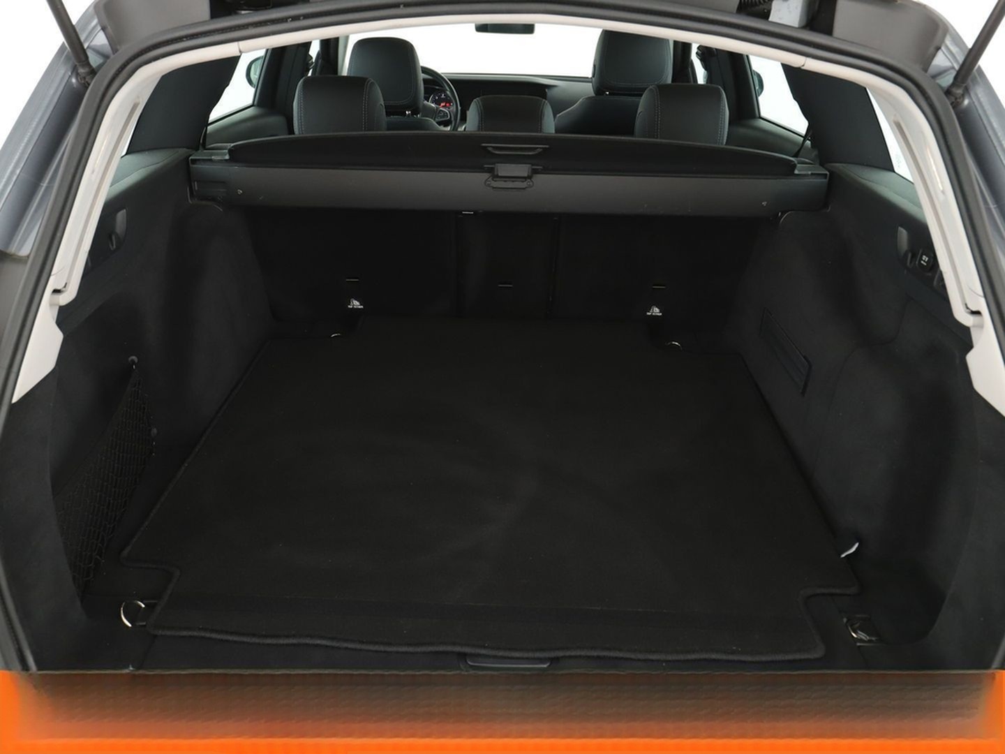Mercedes-Benz E 200 d T Avantgarde Aut.*NAVI*LED*PLA* foto 18