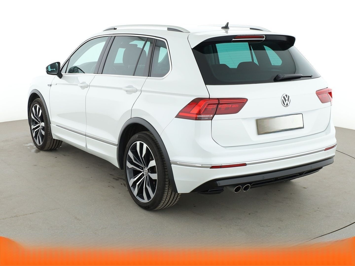 Volkswagen Tiguan 2.0 TSI 4Motion BM Aut.*NAVI*ACC*CAM* foto 4