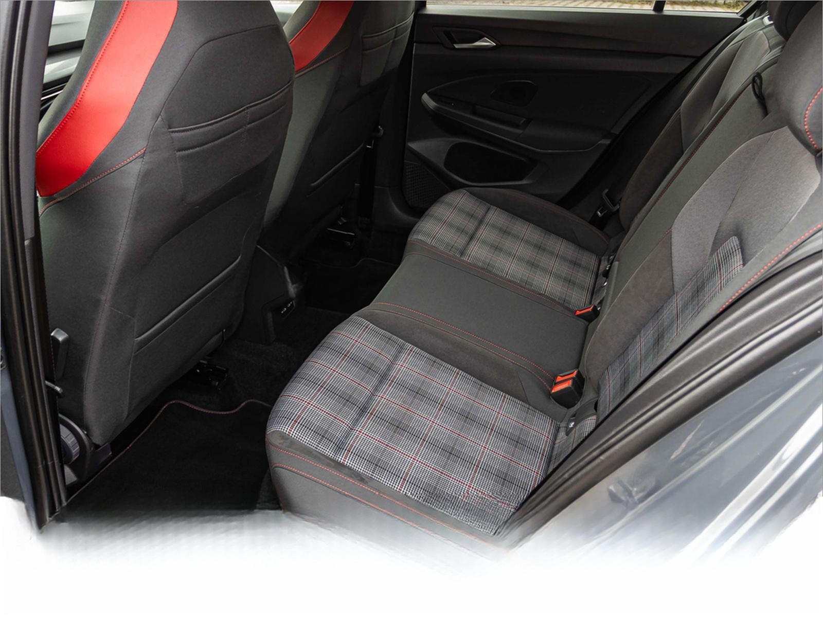 Volkswagen Golf VIII 2.0 TSI DSG "GTI" Navi Matrix DCC ACC foto 15
