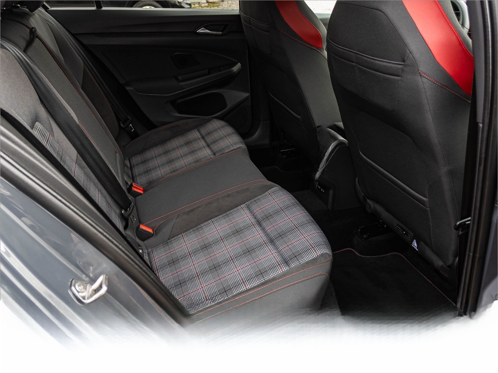 Volkswagen Golf VIII 2.0 TSI DSG "GTI" Navi Matrix DCC ACC foto 17