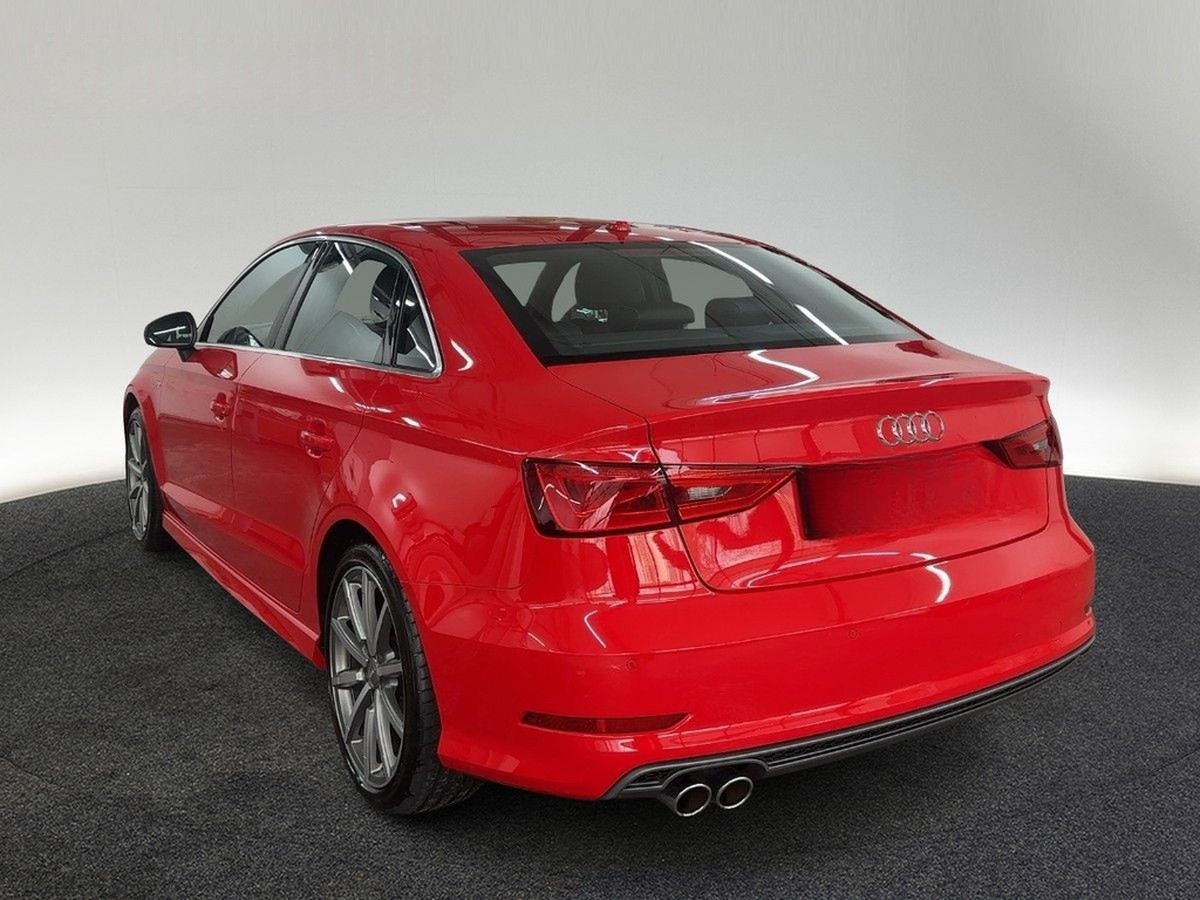 Audi A3 Limousine 1.8 TFSI S line Sportpaket LED Navi foto 2