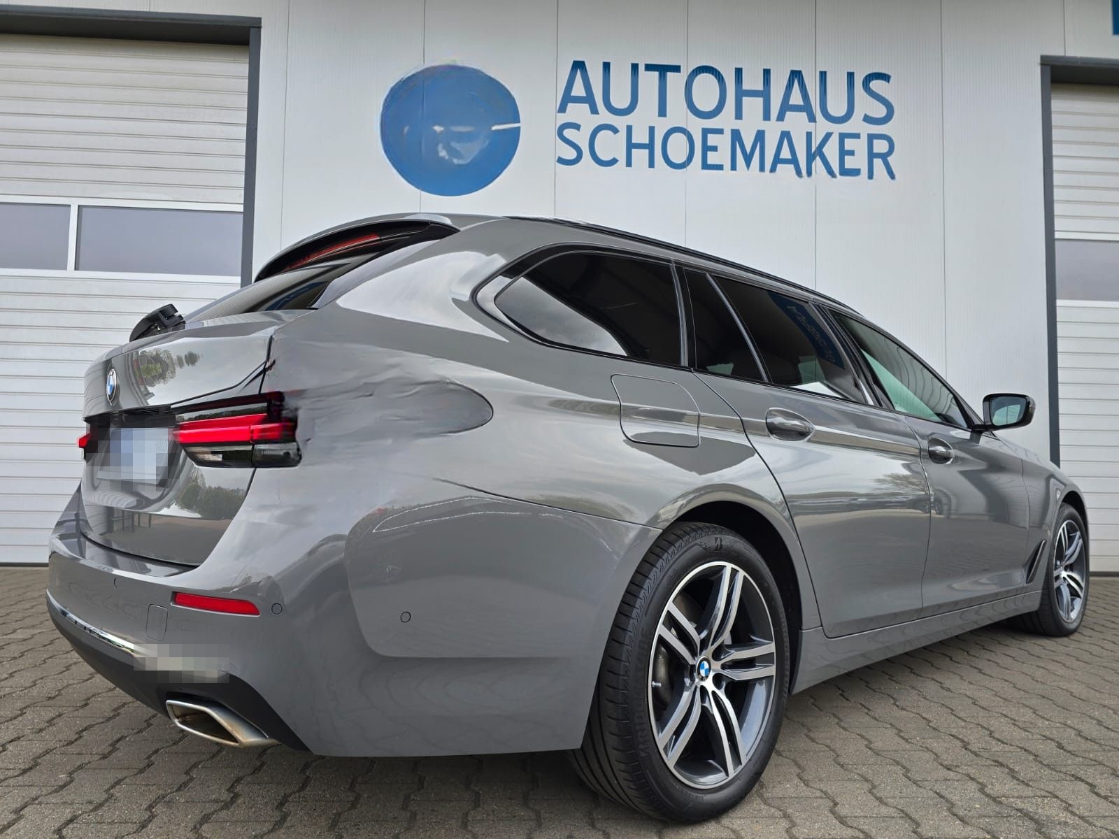 BMW 520d xDrive Luxury Line*FACELIFT*Nappa,Laser,ACC foto 4