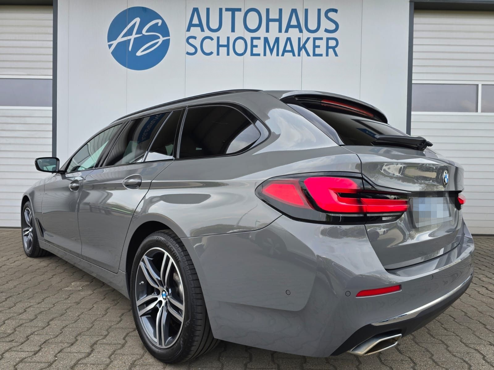 BMW 520d xDrive Luxury Line*FACELIFT*Nappa,Laser,ACC foto 5