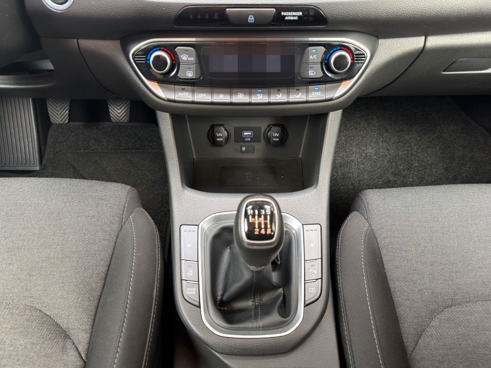 Hyundai i30 Edition 30+ DAB+ NAVI TEMP LED SHZ PDC foto 17