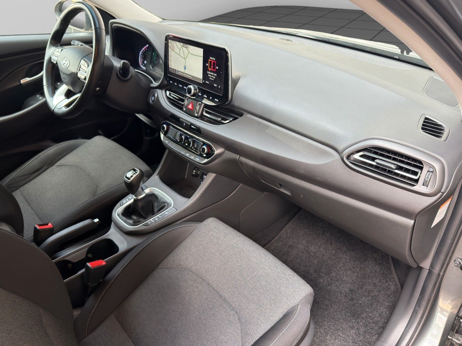 Hyundai i30 Edition 30+ DAB+ NAVI TEMP LED SHZ PDC foto 21