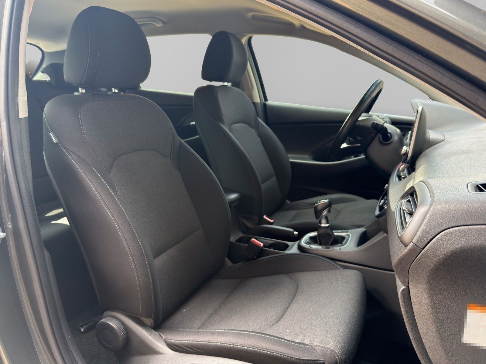 Hyundai i30 Edition 30+ DAB+ NAVI TEMP LED SHZ PDC foto 22