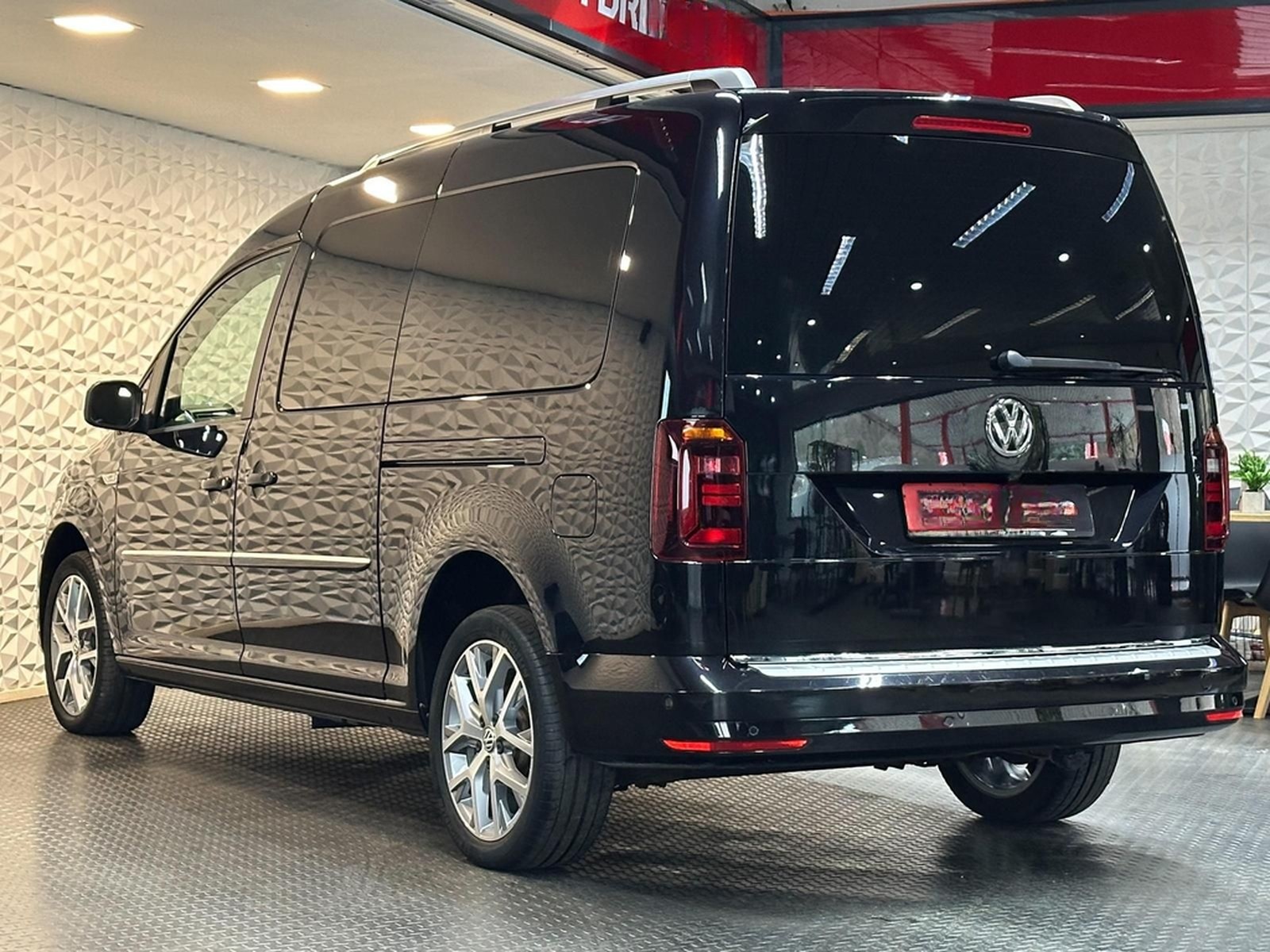 Volkswagen Caddy Maxi 2.0TDI Highline* BiXEN#TEMPO#PDC#AHK foto 5