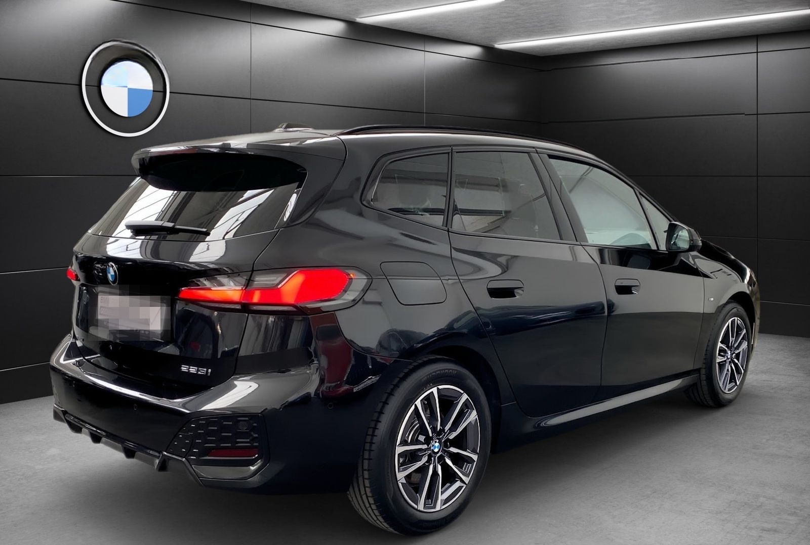 BMW 223i xDrive Active Tourer M Sport HUD Pano AHK foto 6