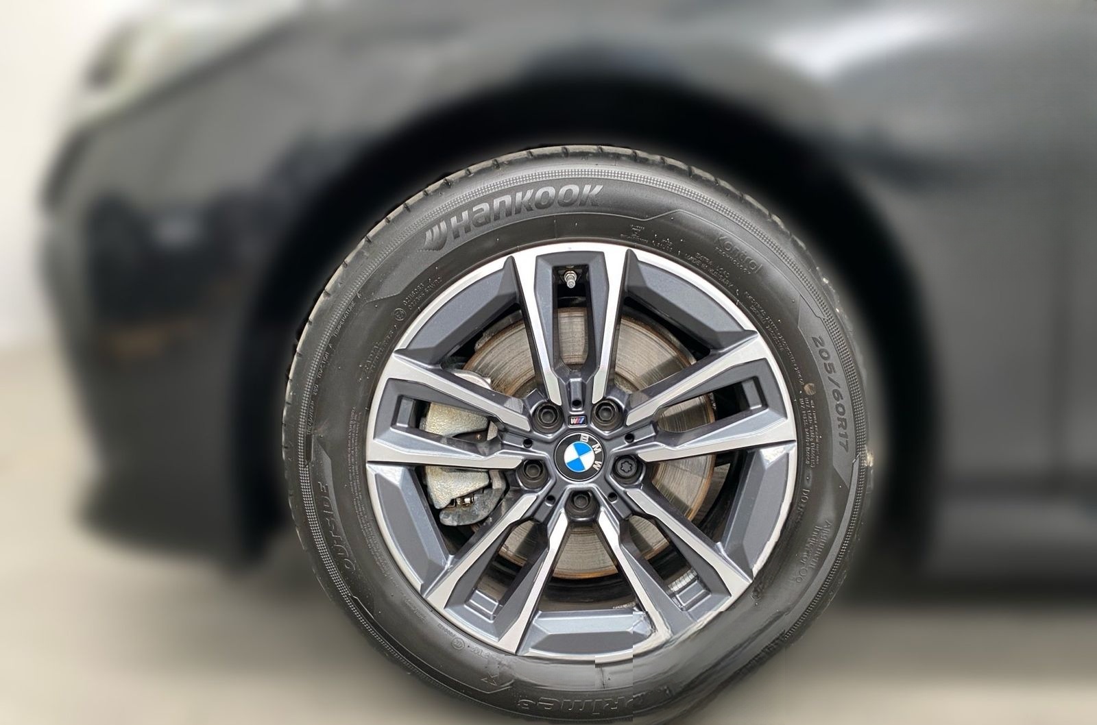 BMW 223i xDrive Active Tourer M Sport HUD Pano AHK foto 8