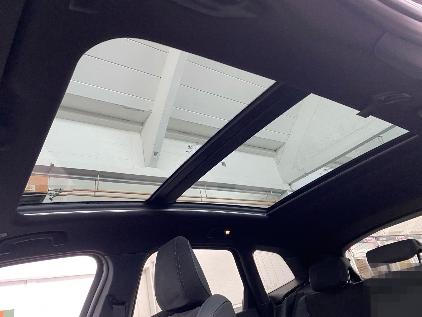 BMW 223i xDrive Active Tourer M Sport HUD Pano AHK foto 9